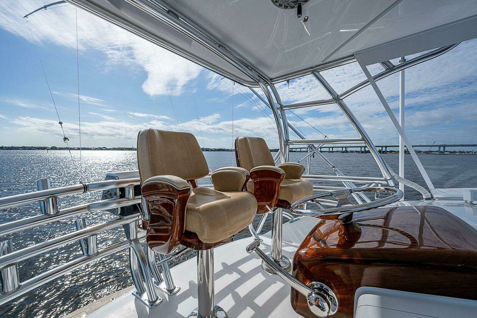 2017 F&S Cusotm Express Sportfish - Image 14