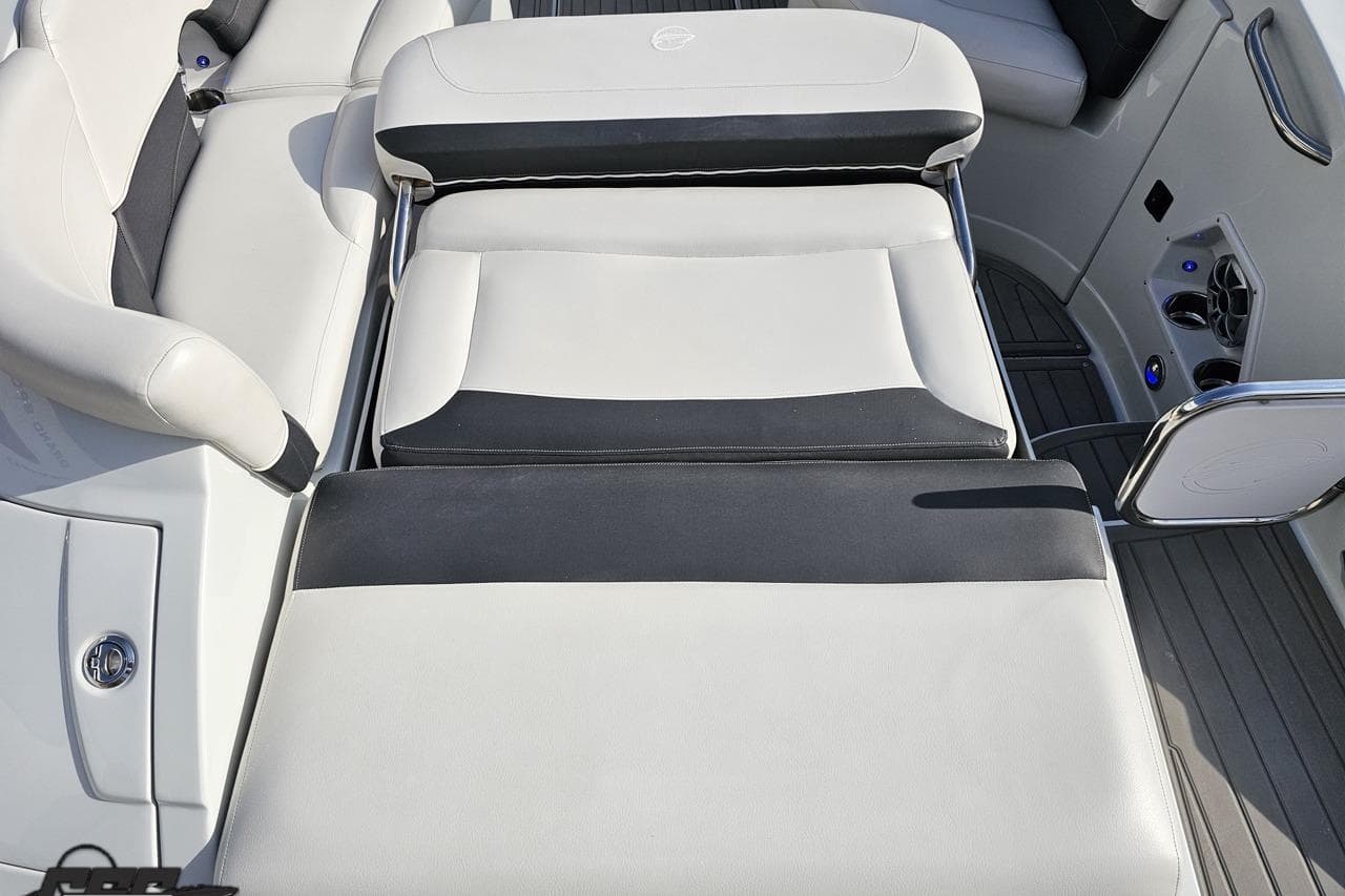 2019 Crownline 275 SS boat interior with sleek, modern seating and stylish design.