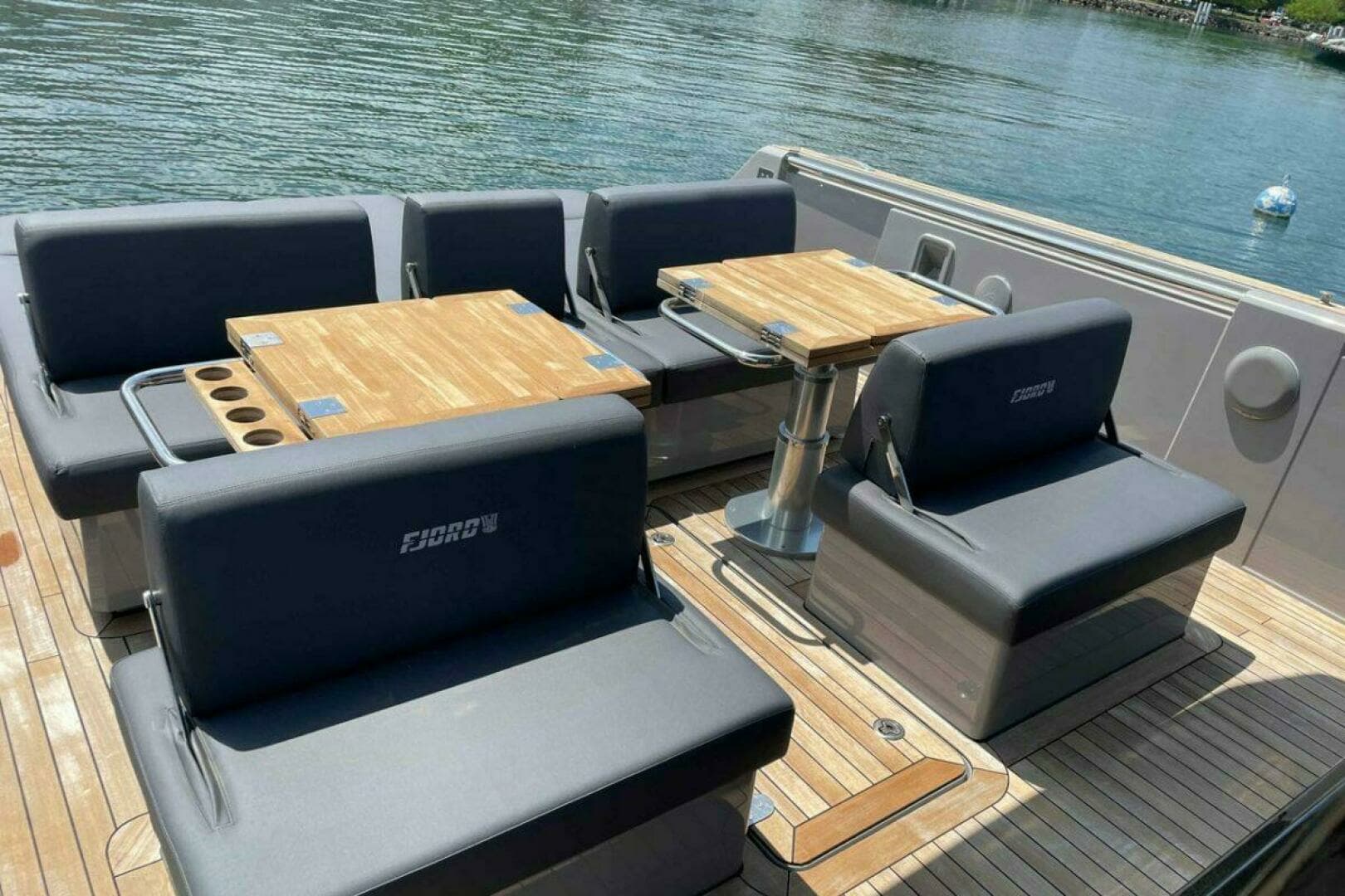 2018 Fjord 44 Open - Image 5