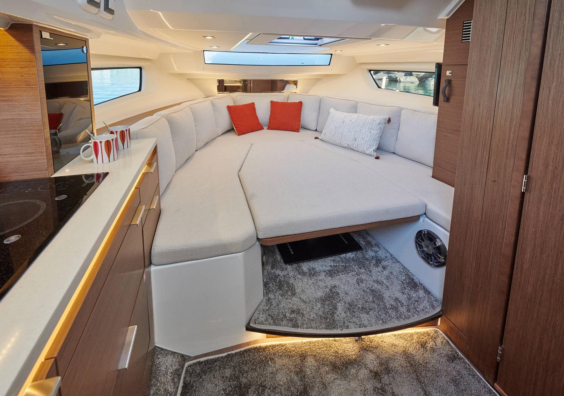2025 Jeanneau Leader 10.5 WA Series 2 interior with cozy seating and modern design.