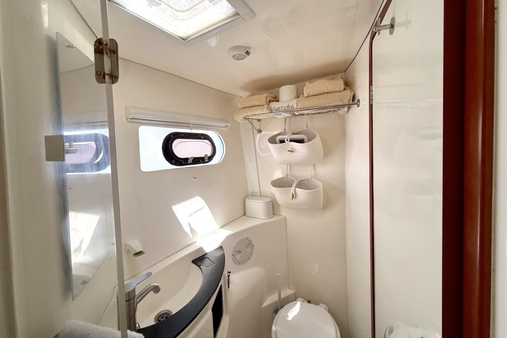 2010 Leopard 46 - Image 75