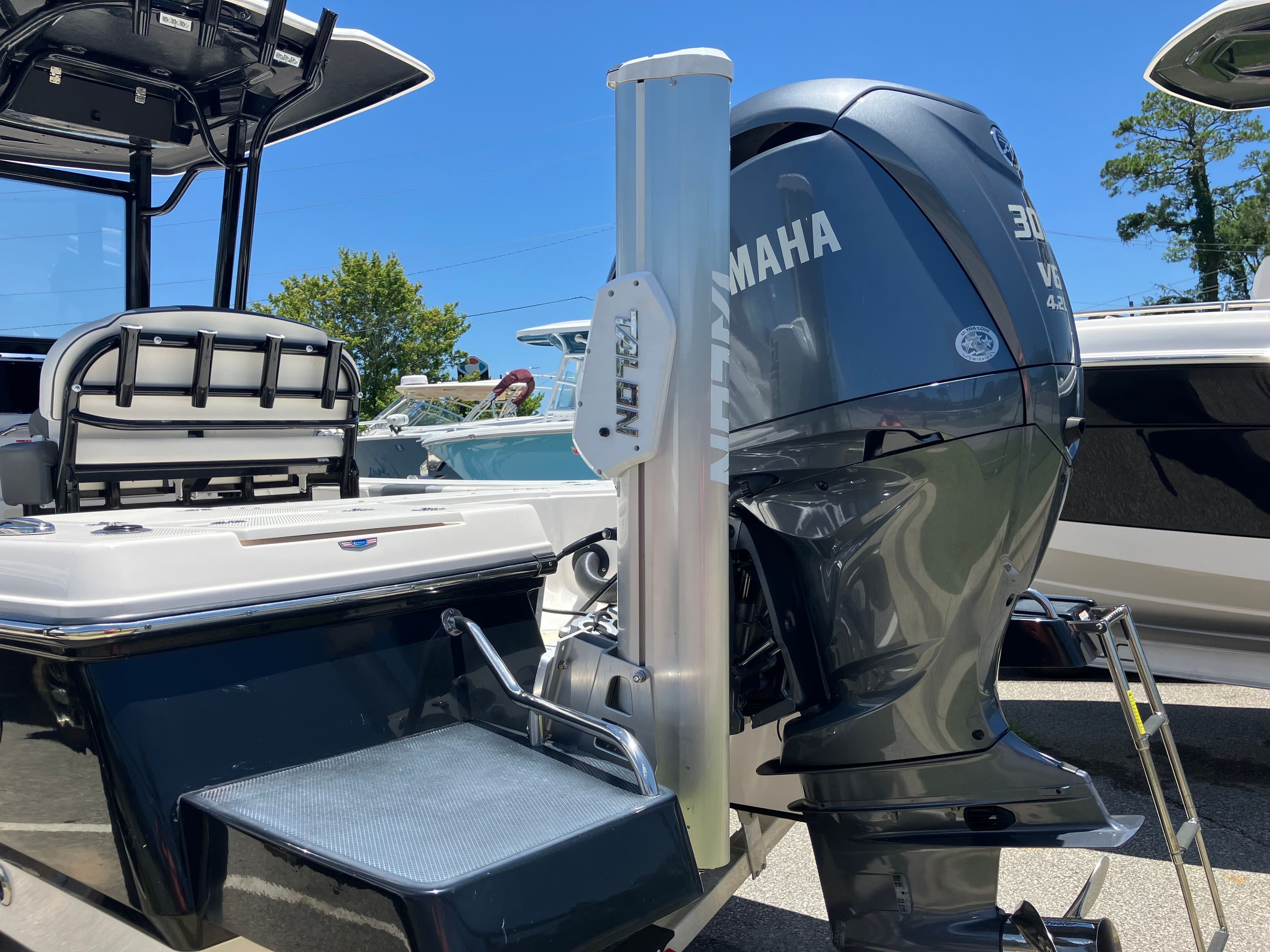2023 ROBALO 246 CAYMAN - Image 8