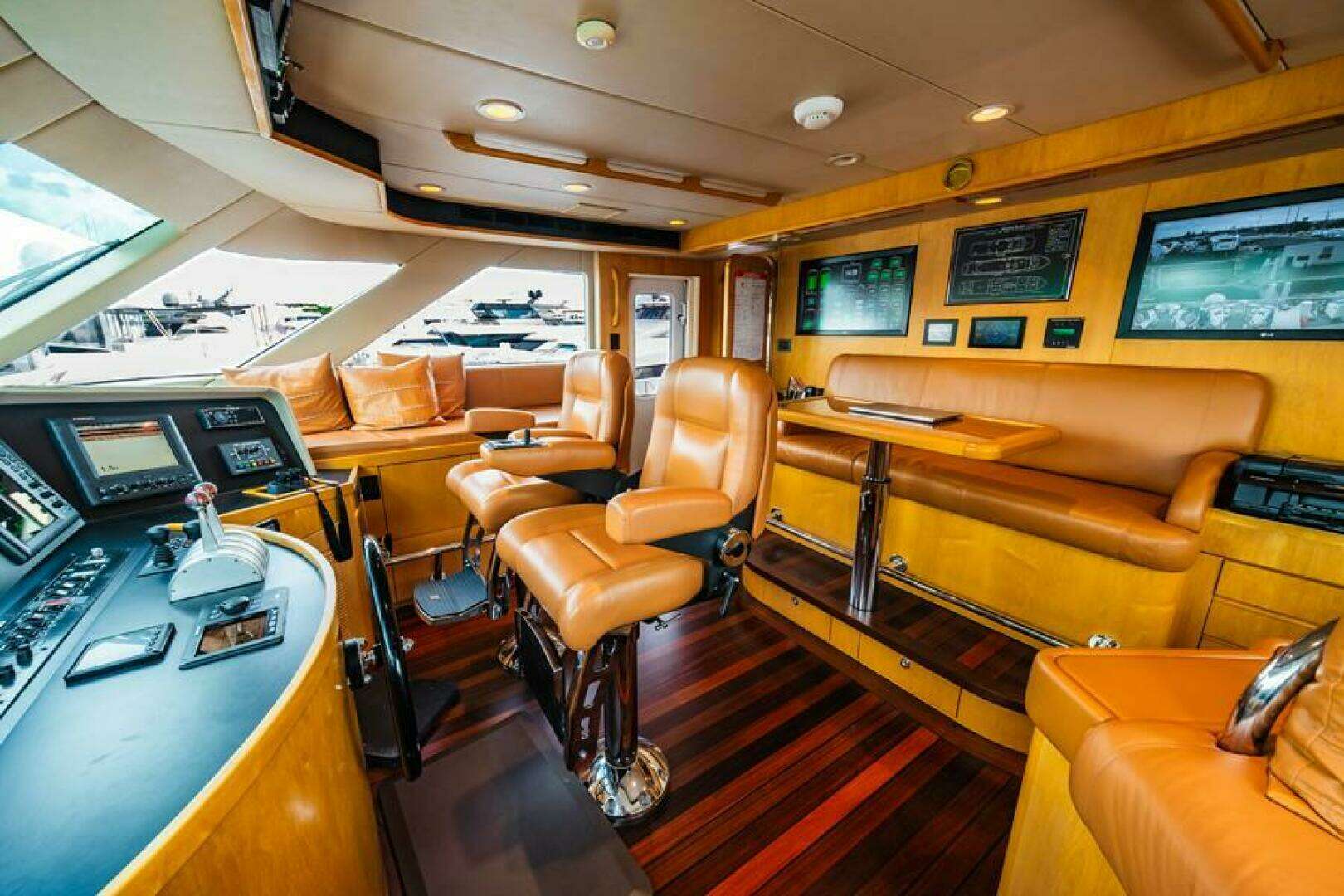 1995 Hatteras Flybridge Motor Yacht - Image 49