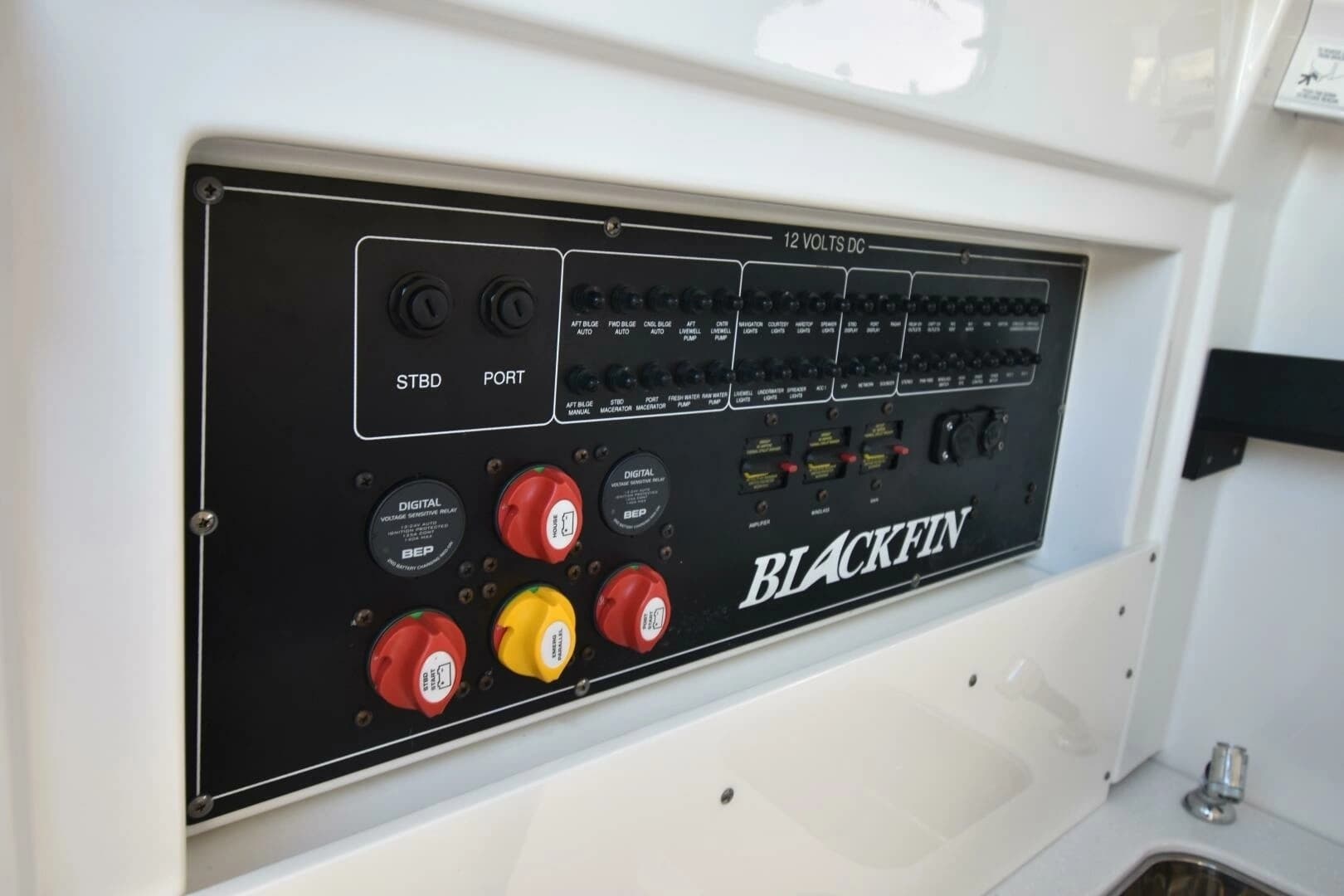 2021 Blackfin 332 - Image 26