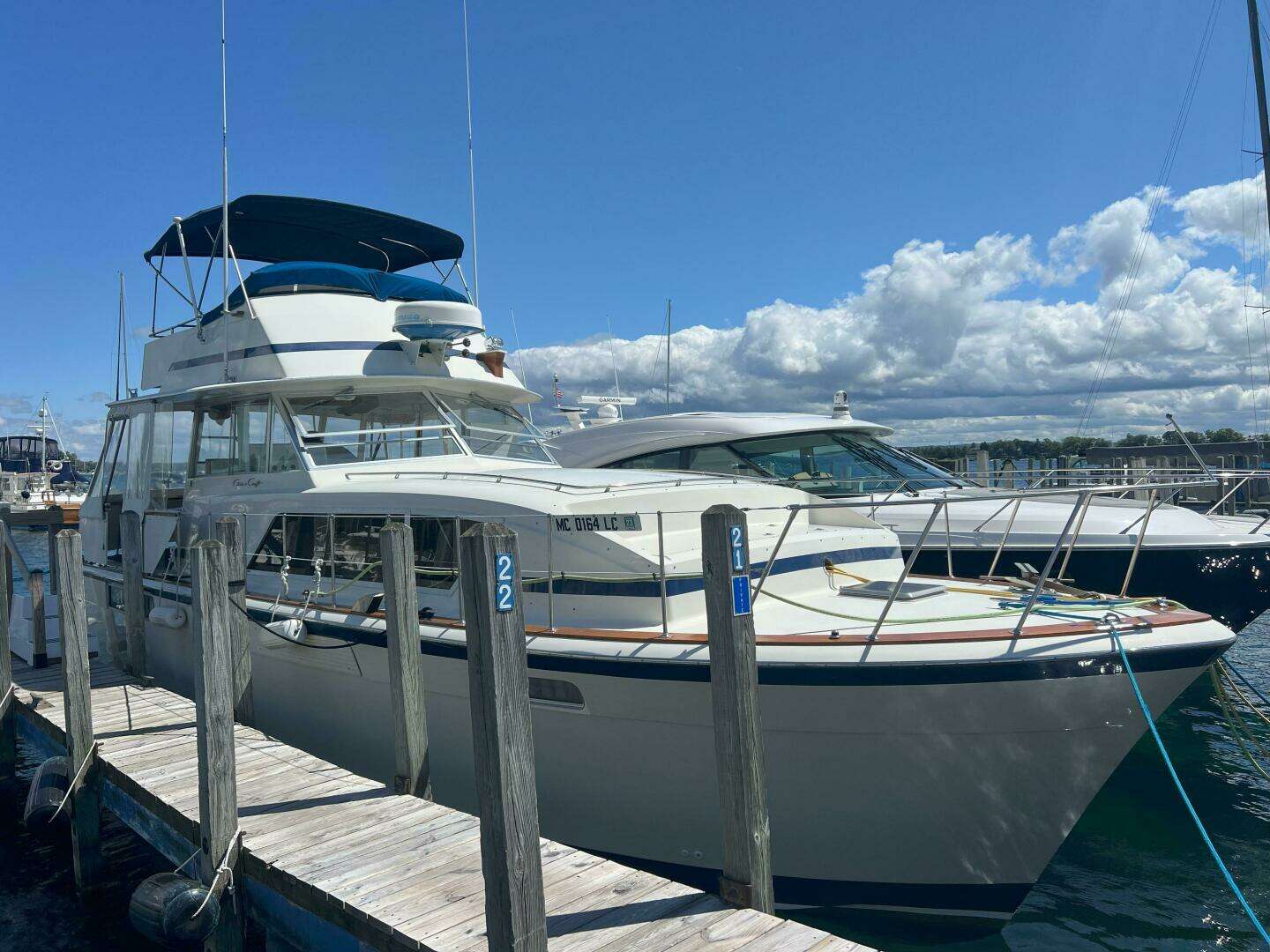 1978 Chris-Craft 410 Motor Yacht - Image 11