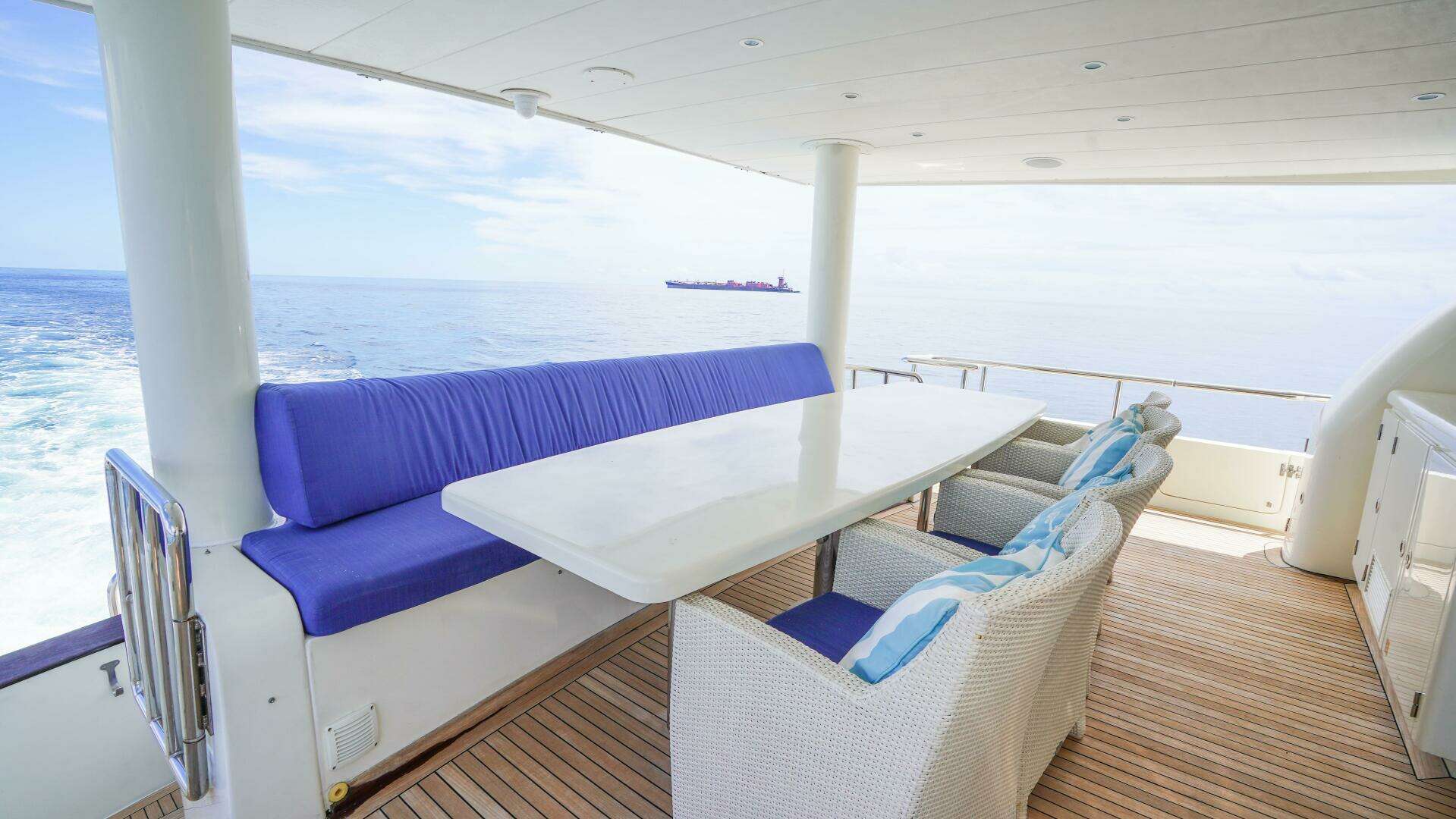 2001 Motor Yacht 82MY - Image 12