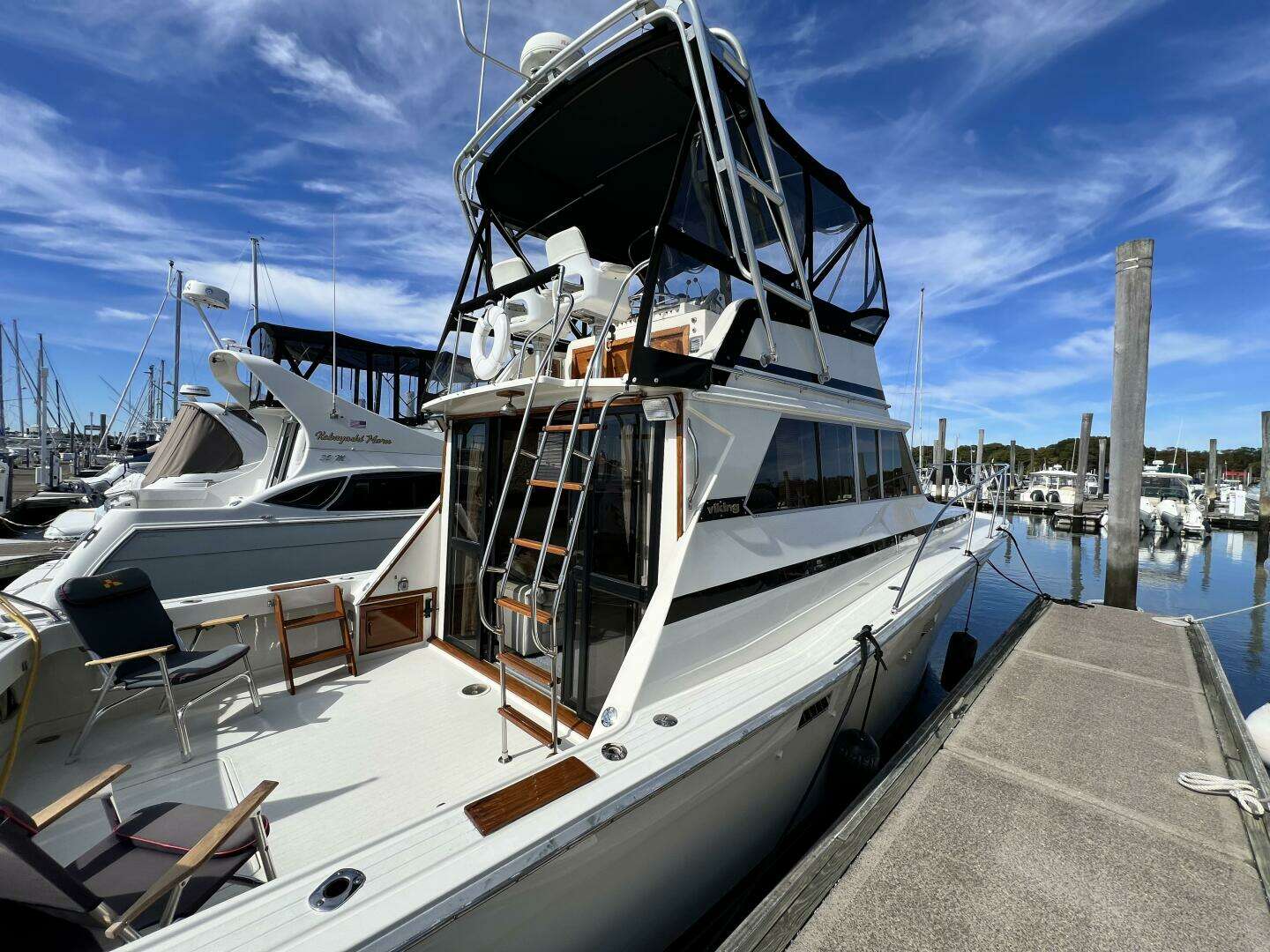 1979 Viking 35 Convertible - Image 5
