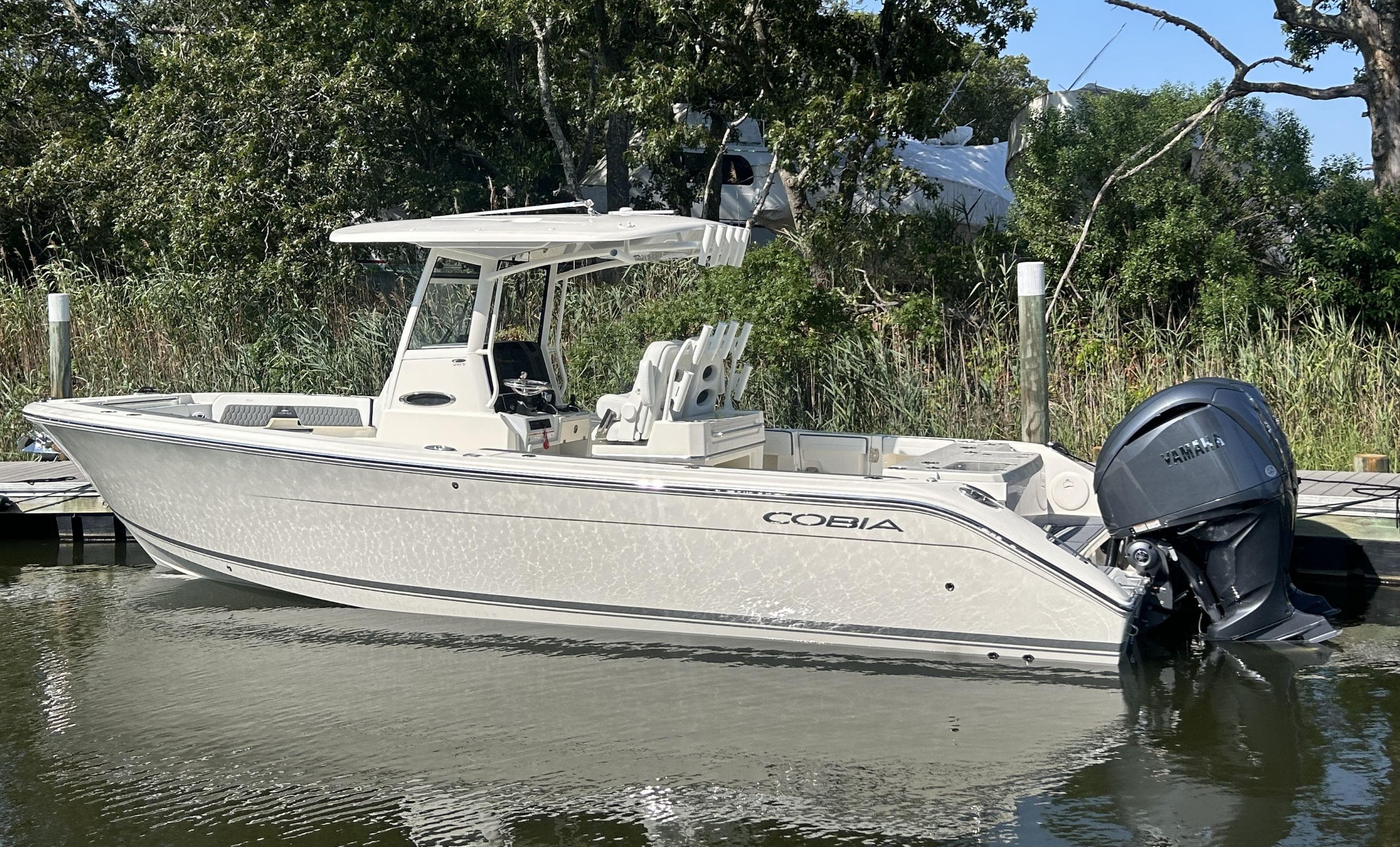 2026 Cobia 285 Center Console