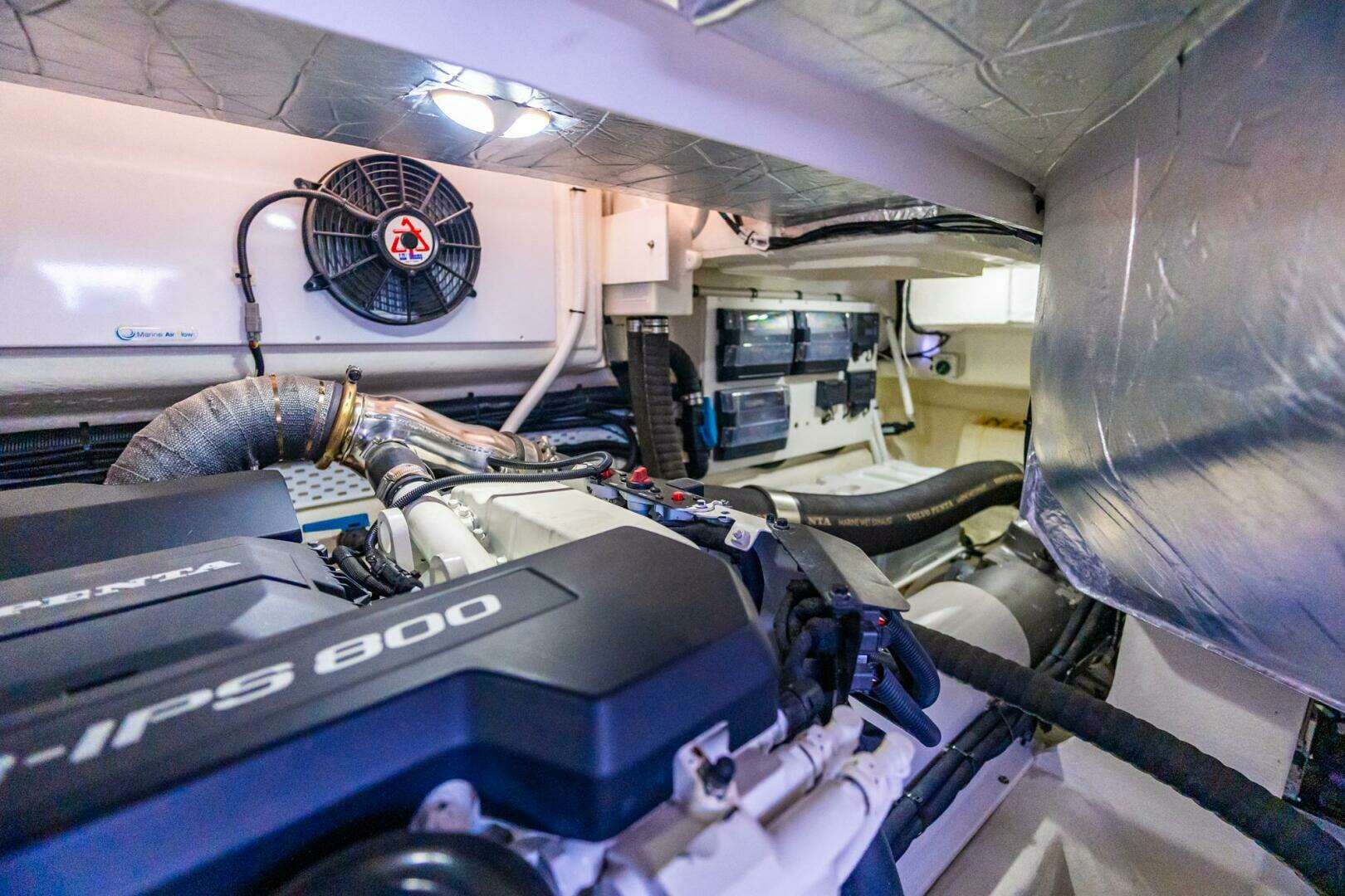 2019 Riviera 4800 Sport Yacht - Image 75