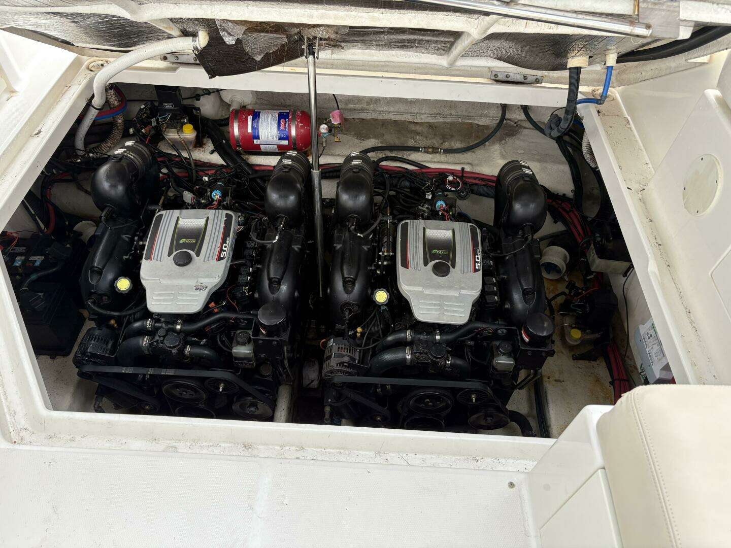 2012 Sea Ray 310 Sundancer - Image 38