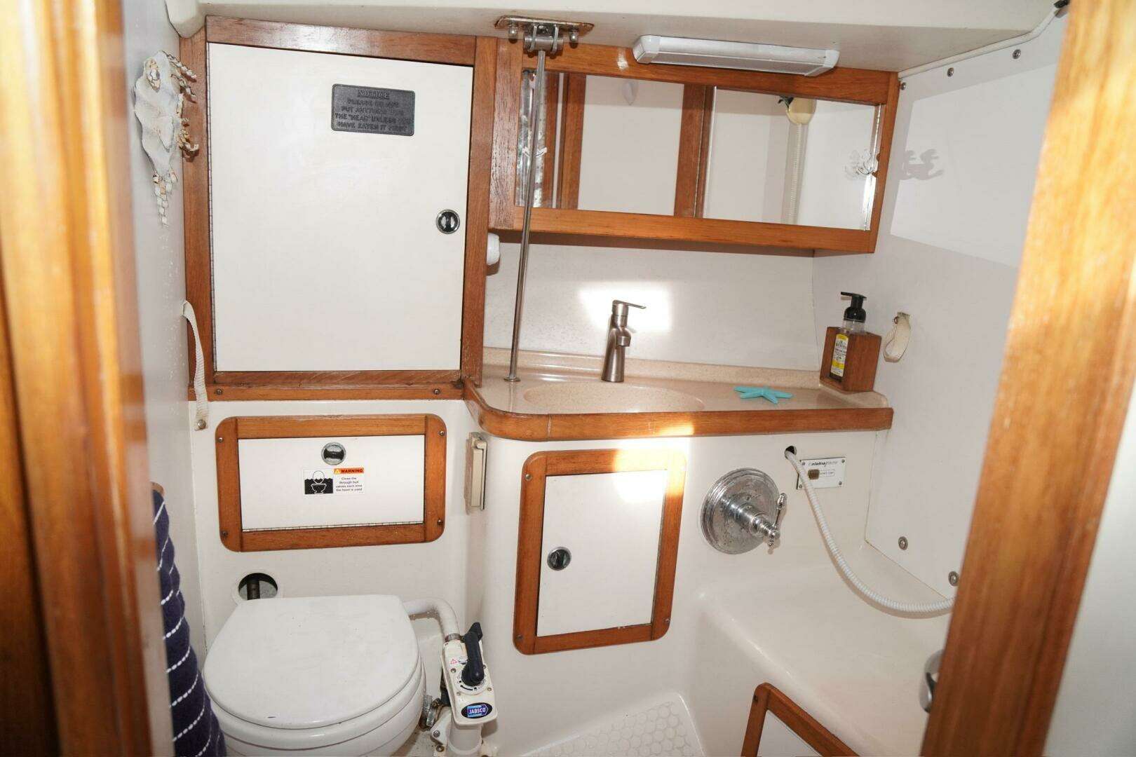 2000 Catalina 36 Mkll - Image 34