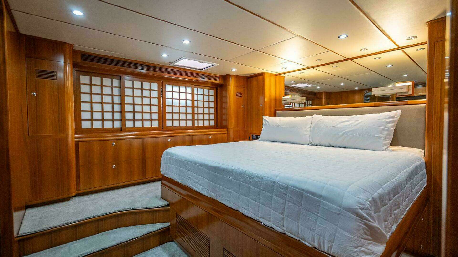 2009 Nordhavn 76 - Image 29