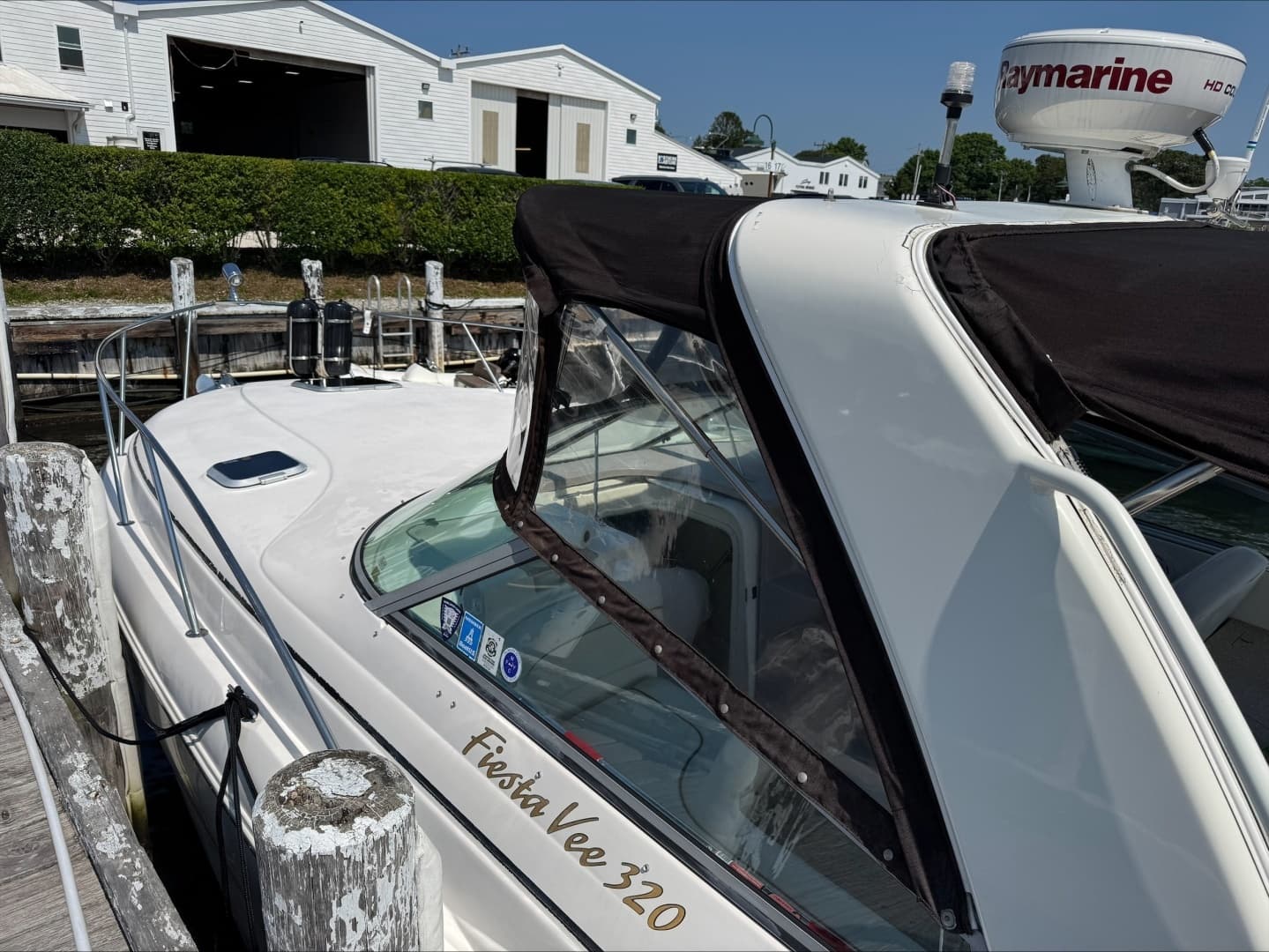 2005 Rinker Fiesta Vee 32 - Image 6