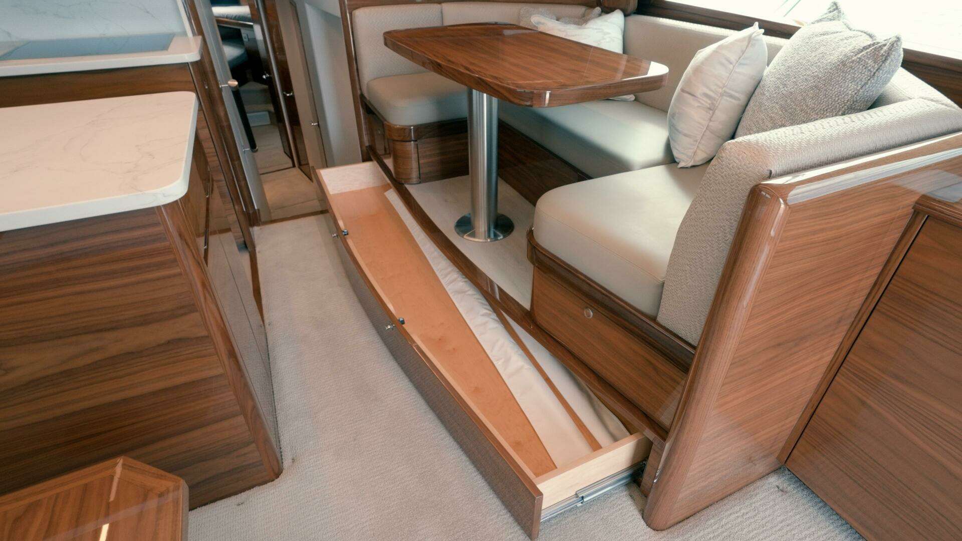 2027 Viking 50C - Image 10
