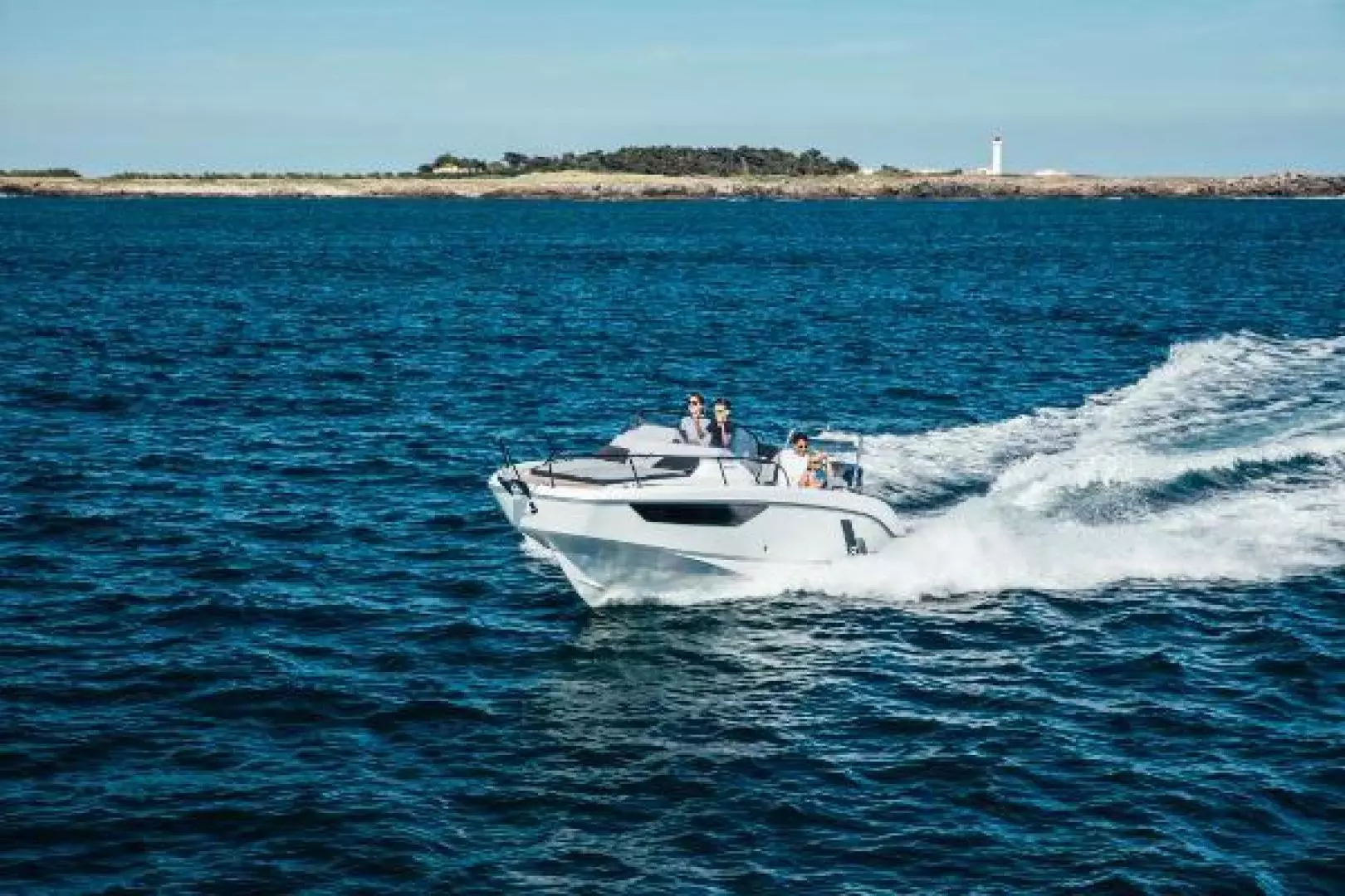 2026 Beneteau Flyer 8 SunDeck - Image 10
