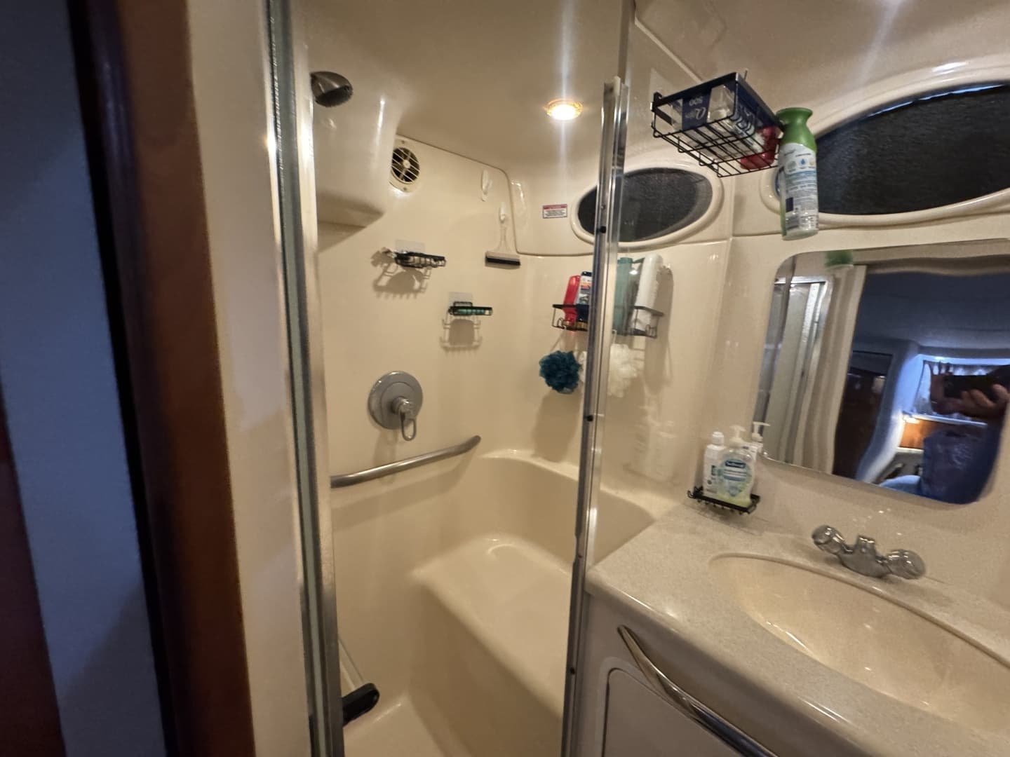2001 Sea Ray 380 Aft Cabin - Image 53
