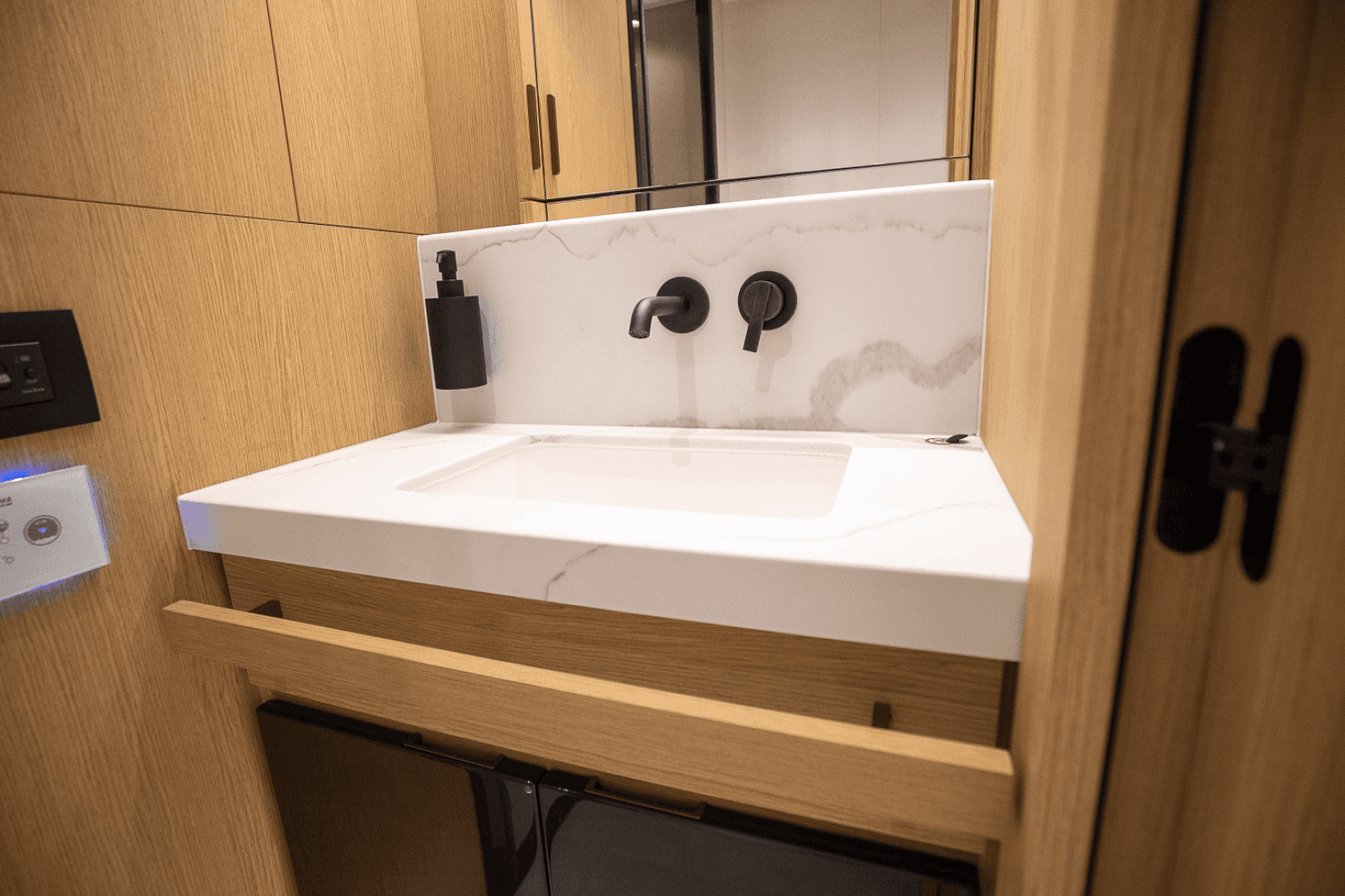 2026 Azimut Fly 62 - Image 62