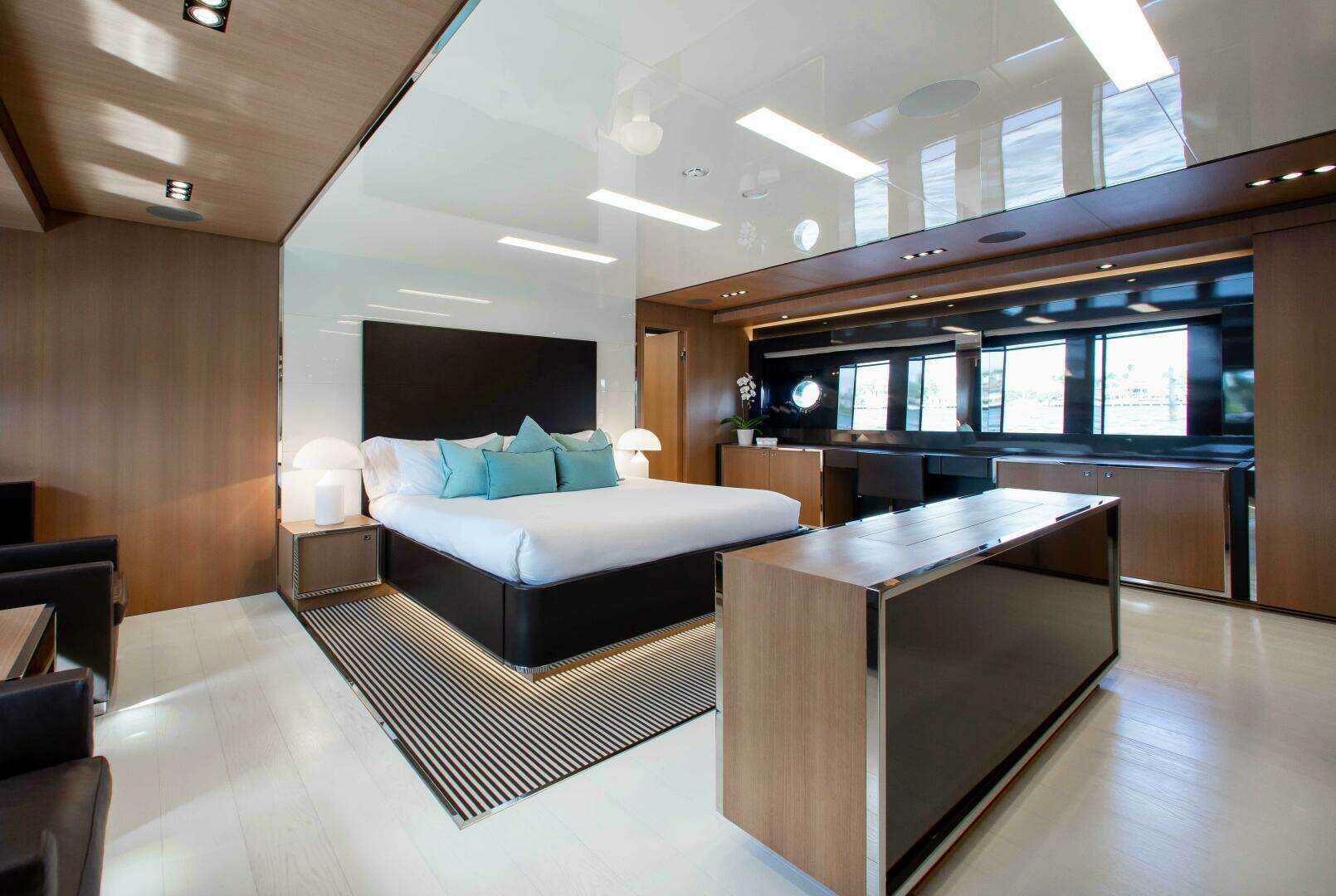 2014 Riva Mythos - Image 53