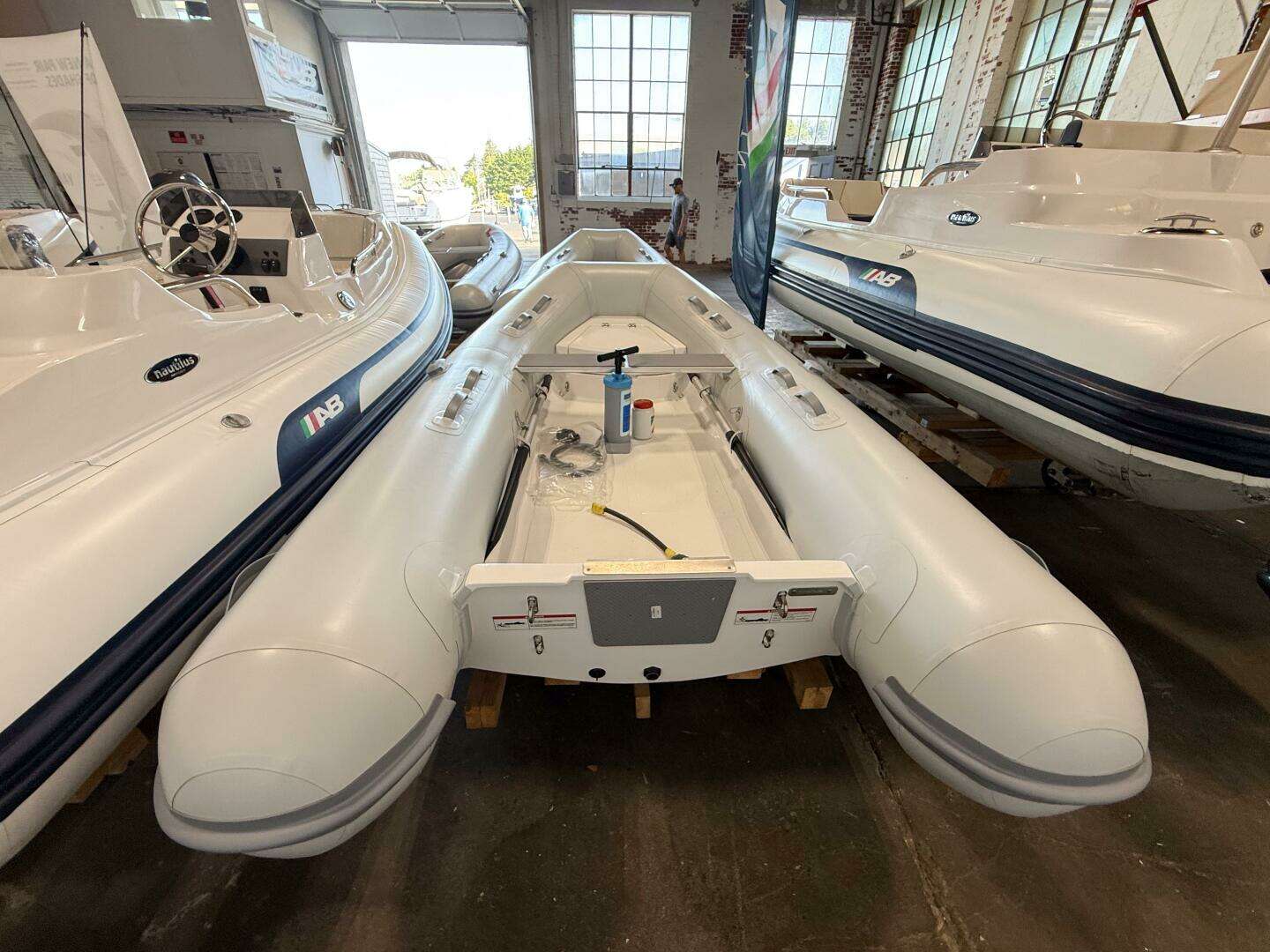 2024 AB Inflatables Navigo 10 VS - Image 2
