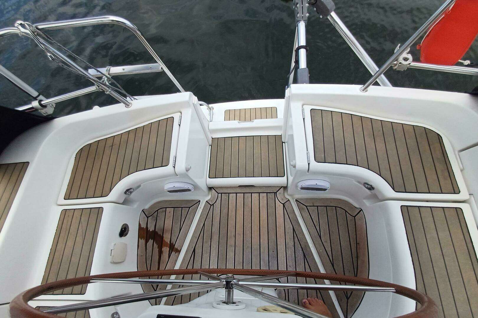 2001 Beneteau 393 - Image 20