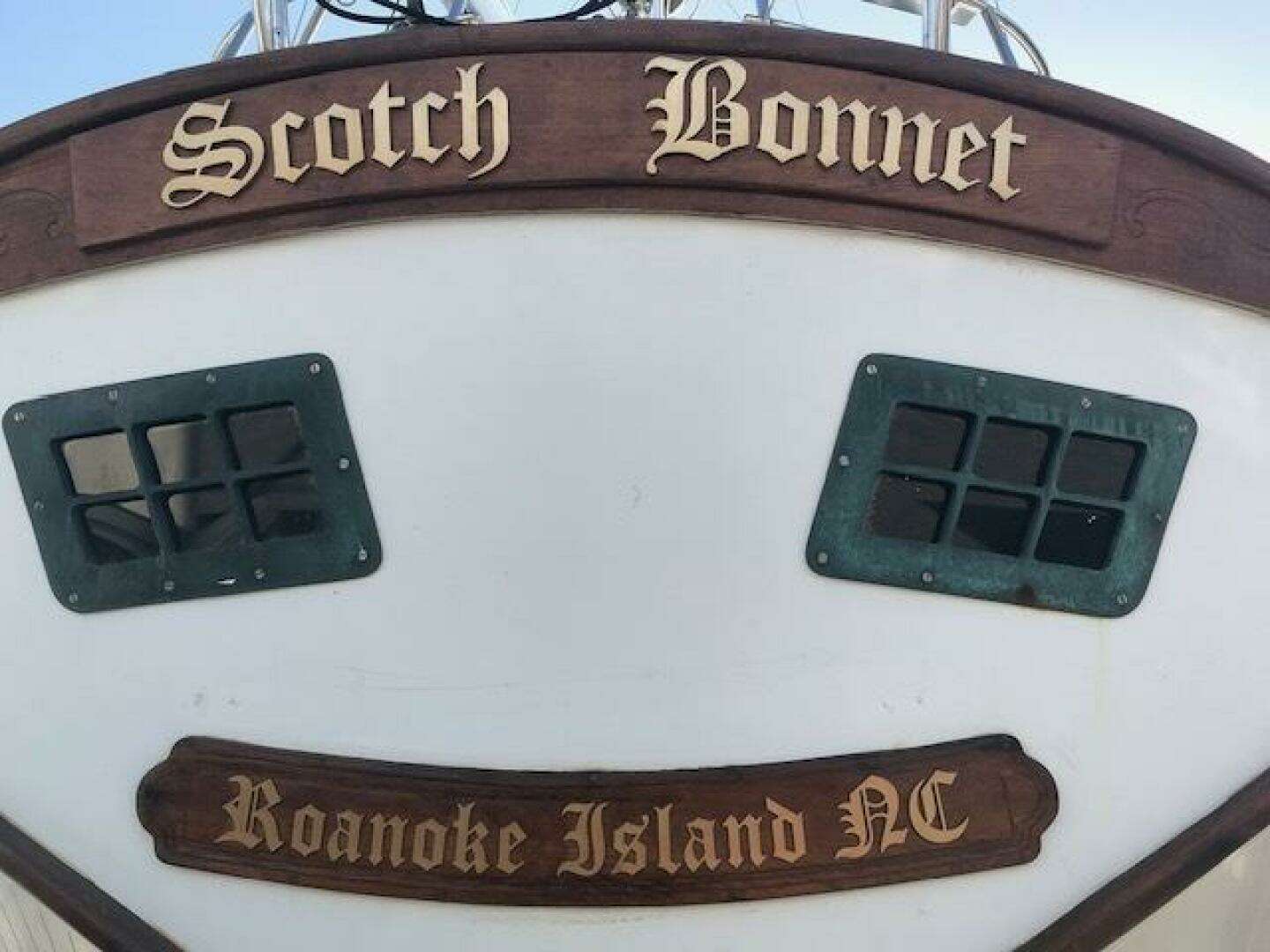 1983 Bluewater Yachts Vagabond 42 Center Cockpit - Image 13