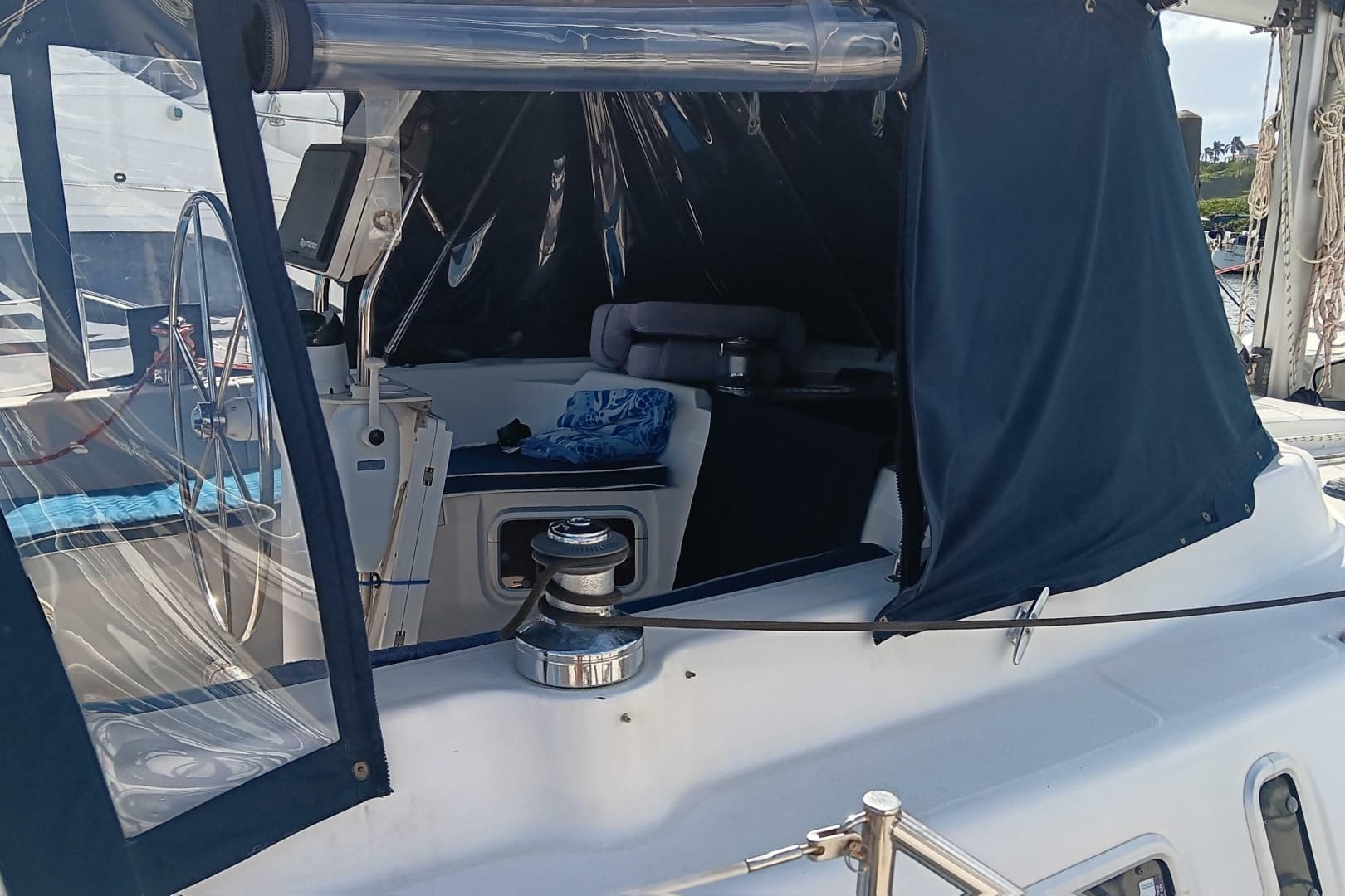 1998 Hunter Passage 450 - Image 2