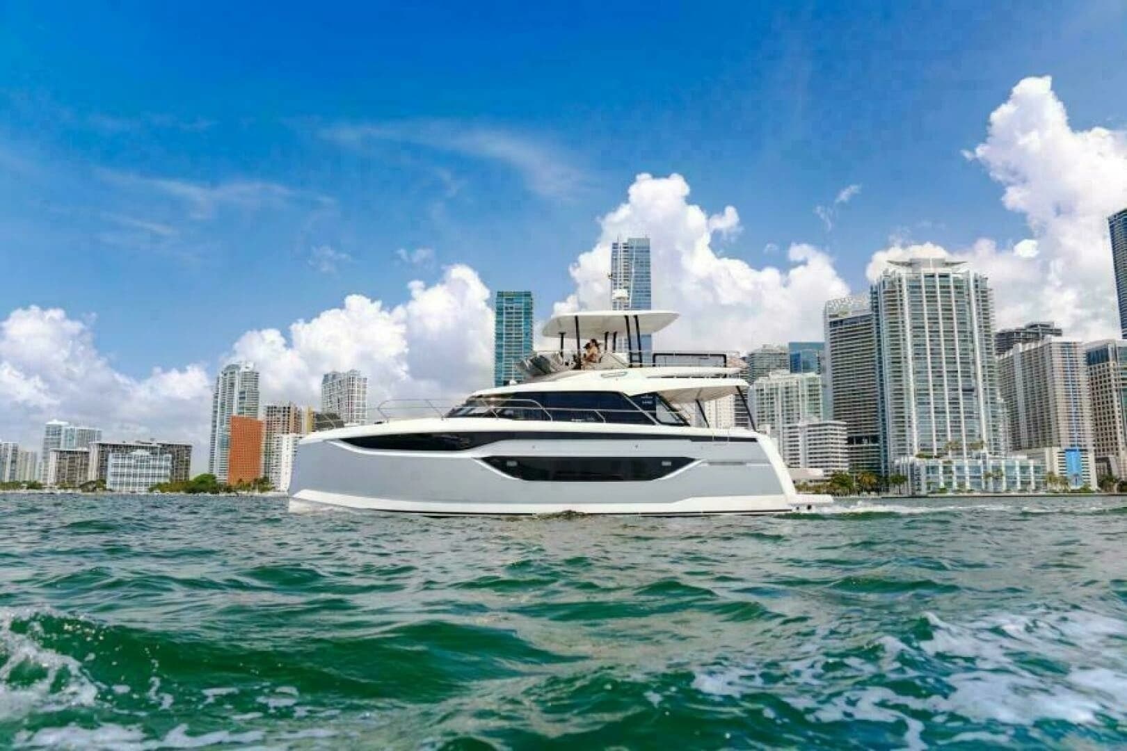 2026 Prestige M48 - Image 34