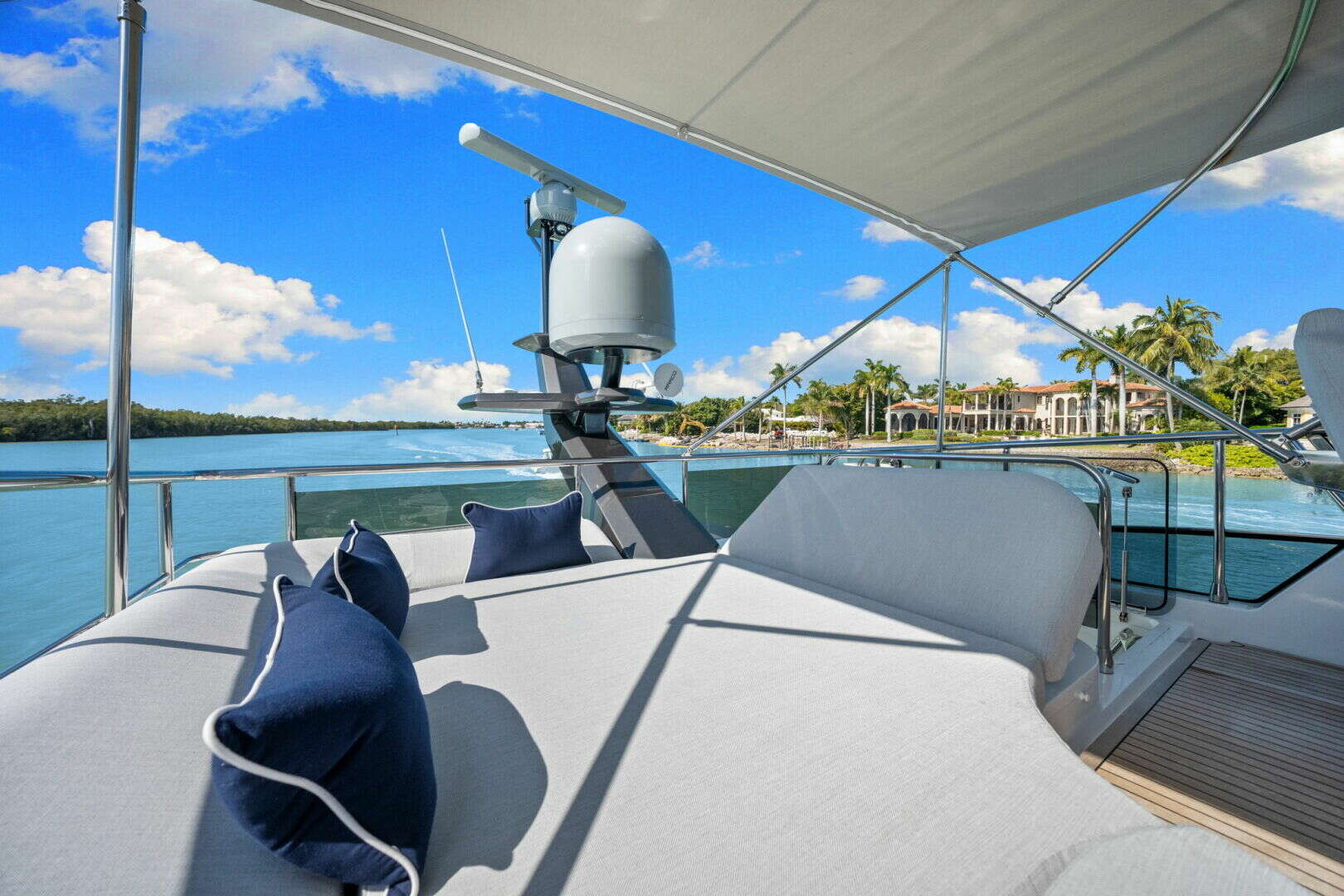 2022 Azimut S6 - Image 37