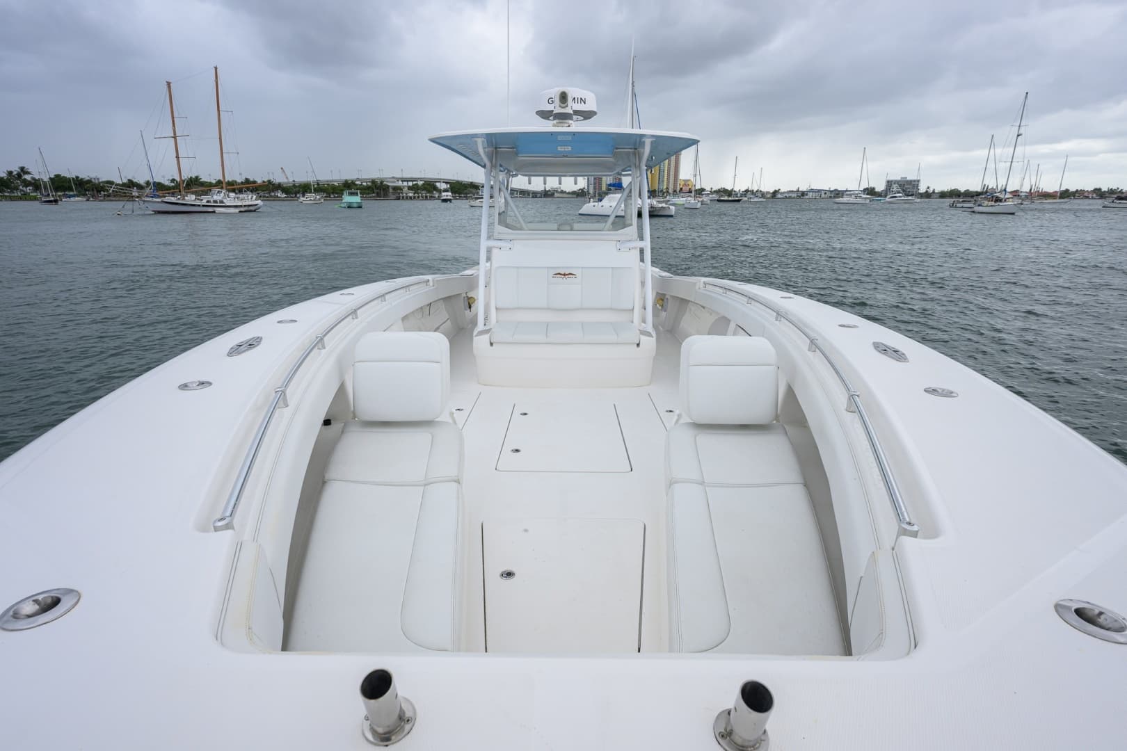 2019 Invincible 42 Open - Image 10