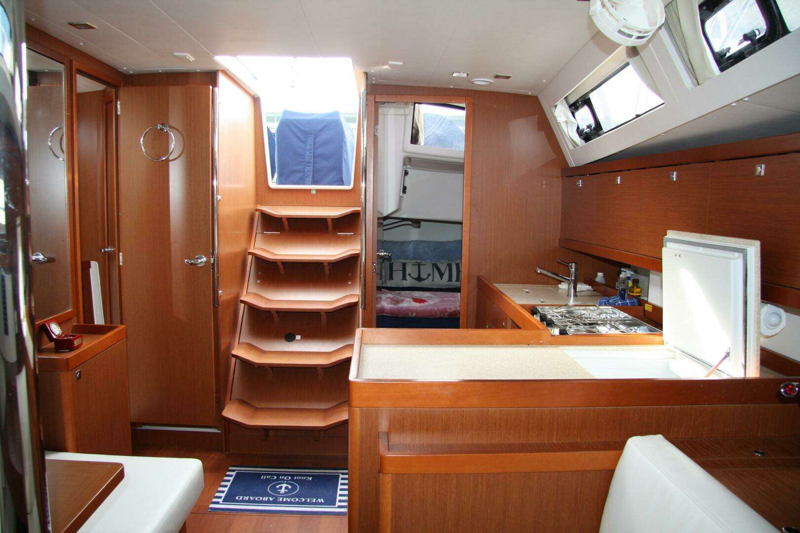2013 Beneteau Oceanis 41 - Image 22