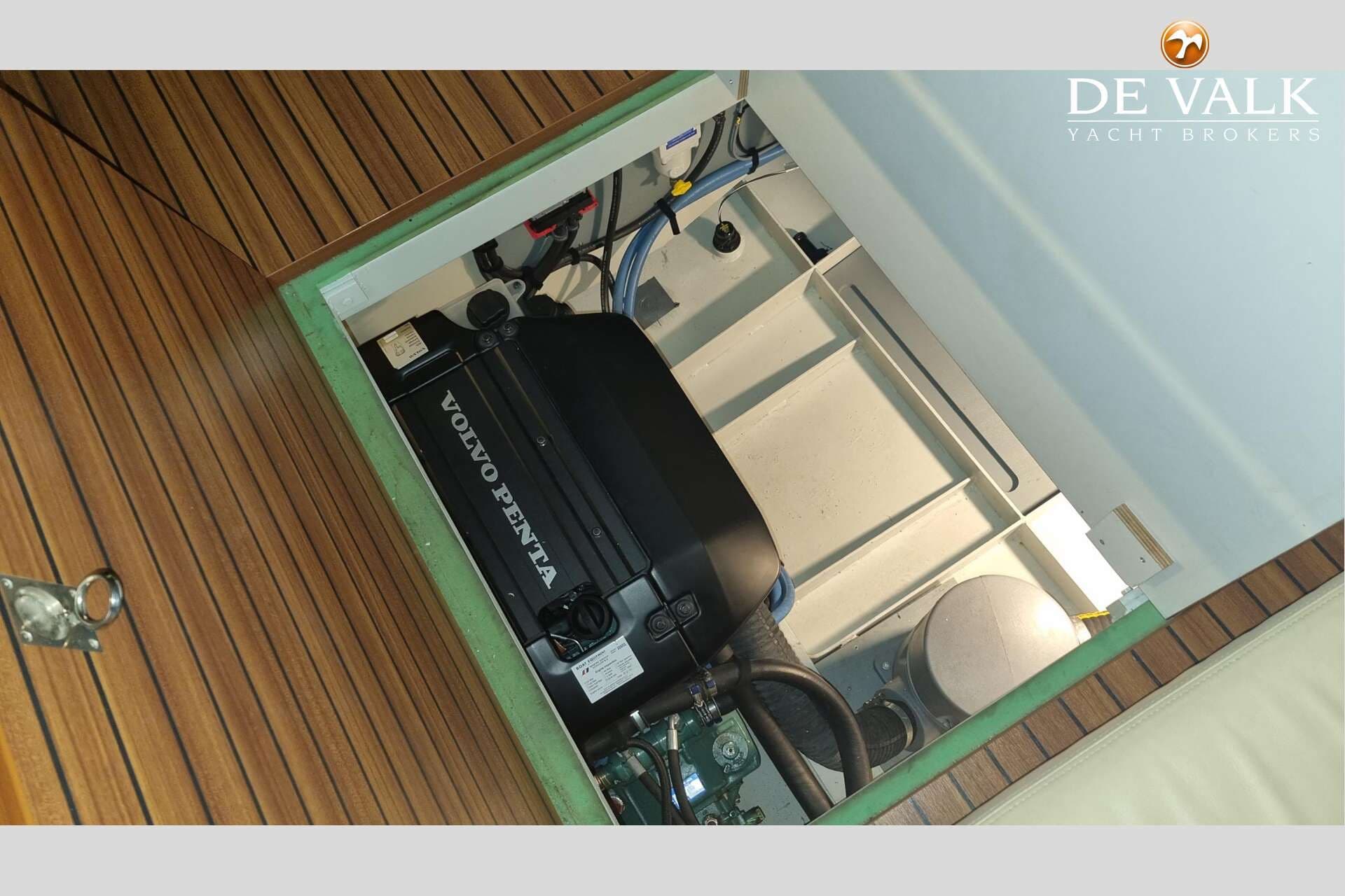 2011 Linssen Grand Sturdy 40.9 Sedan - 43