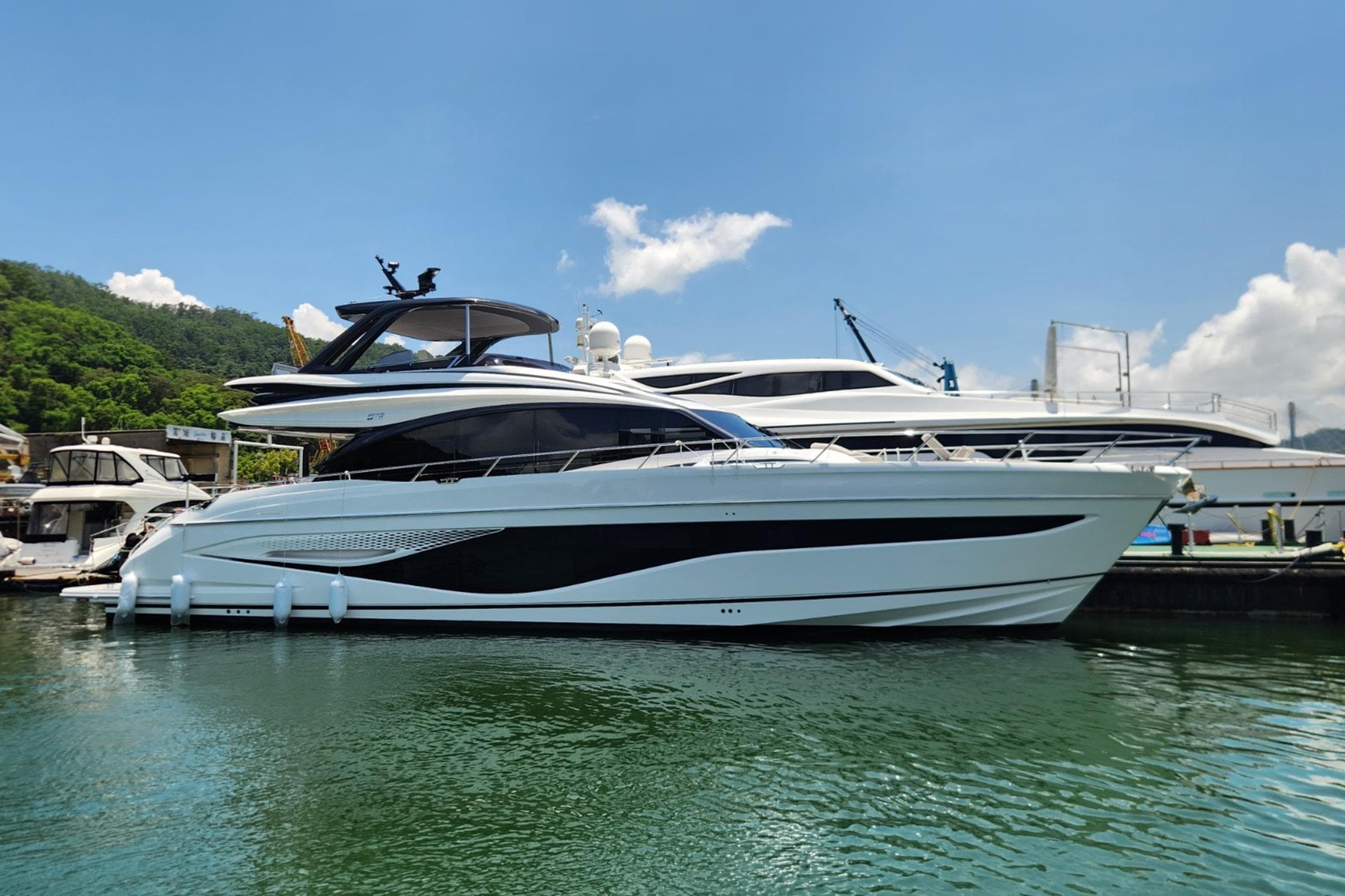 2024 Princess S72