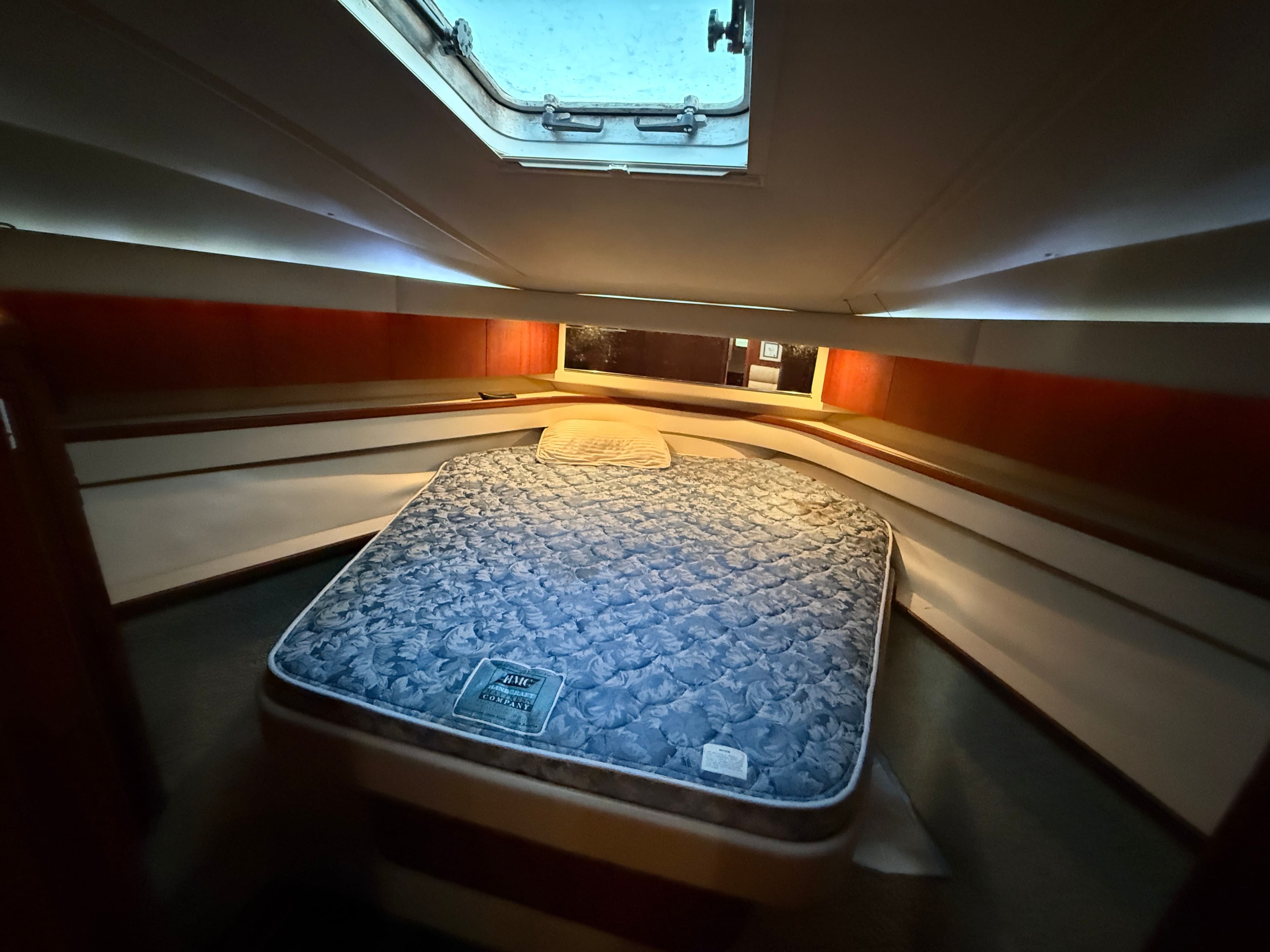 2002 Tiara Yachts 4000 Express - 17