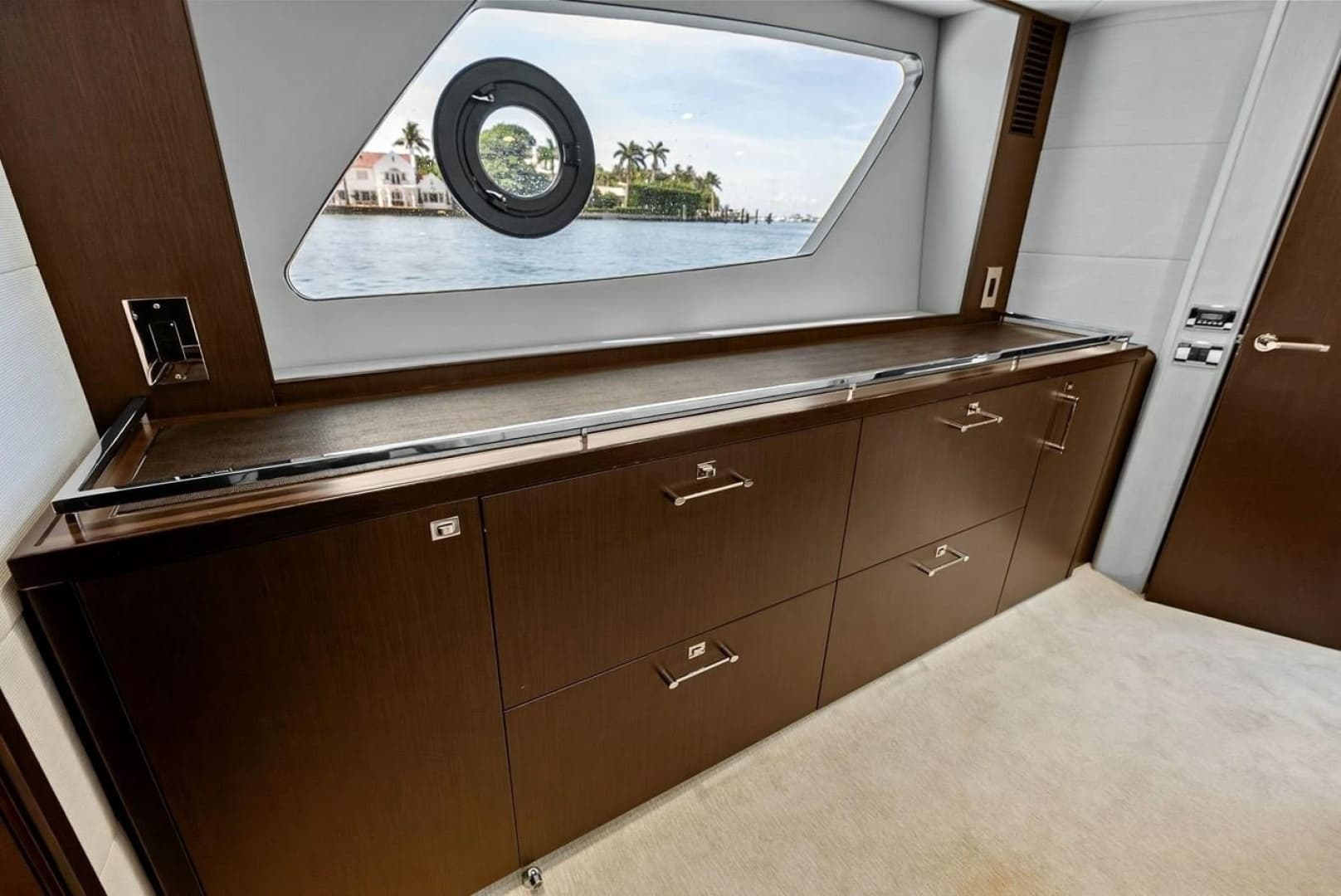 2013 Princess 78 - Image 49