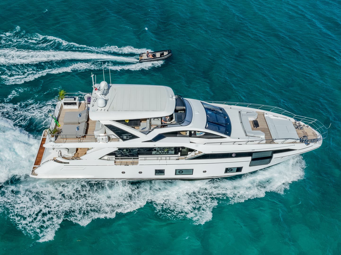 2020 Azimut GRANDE 27M - Image 18
