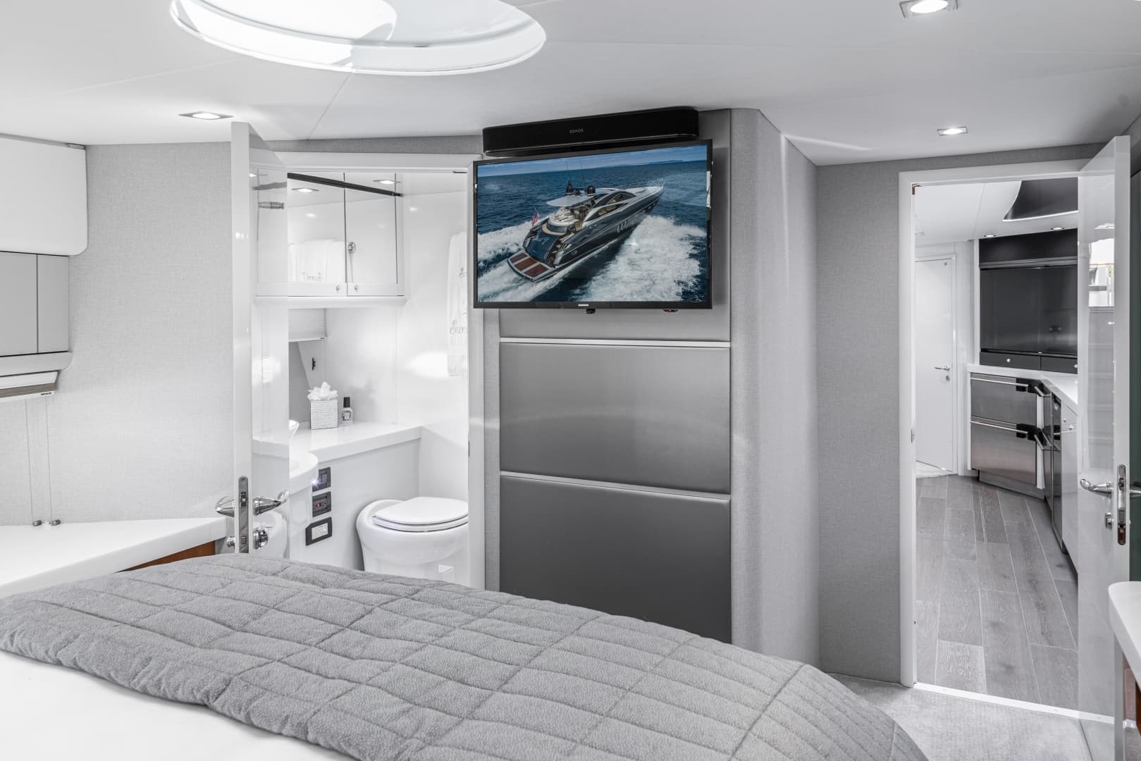 2005 Sunseeker 68 Predator - Image 19