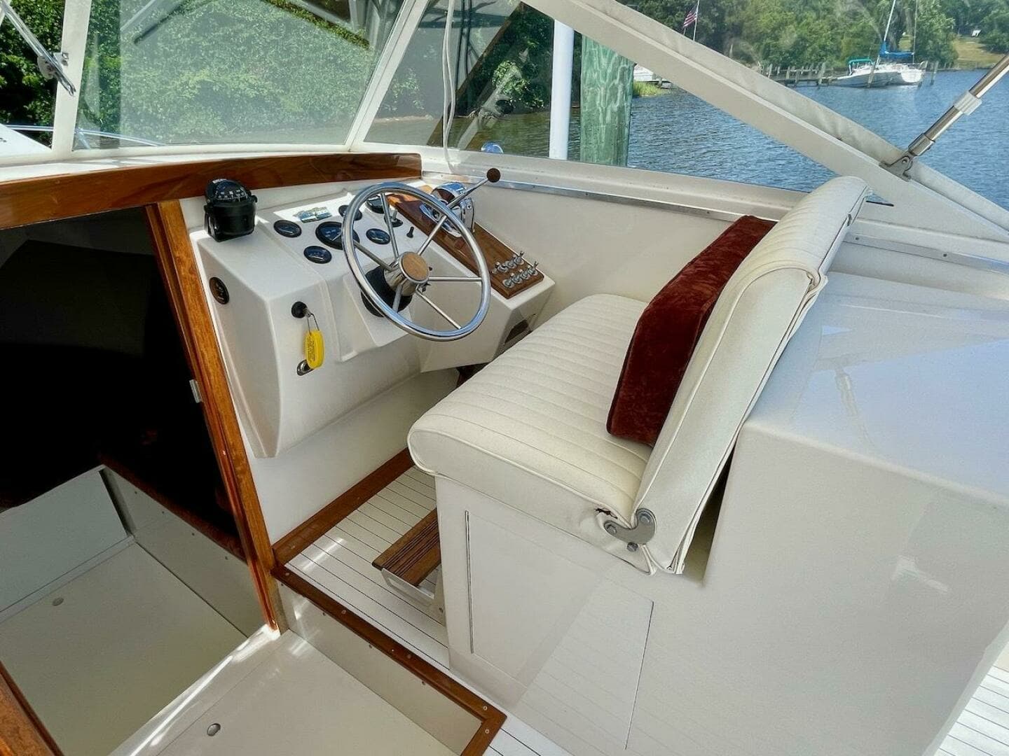 2013 Chris-Craft Lancer Sportsman - Image 18