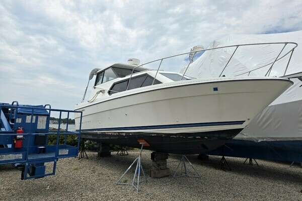 2005 Bayliner 289 EC - Image 1