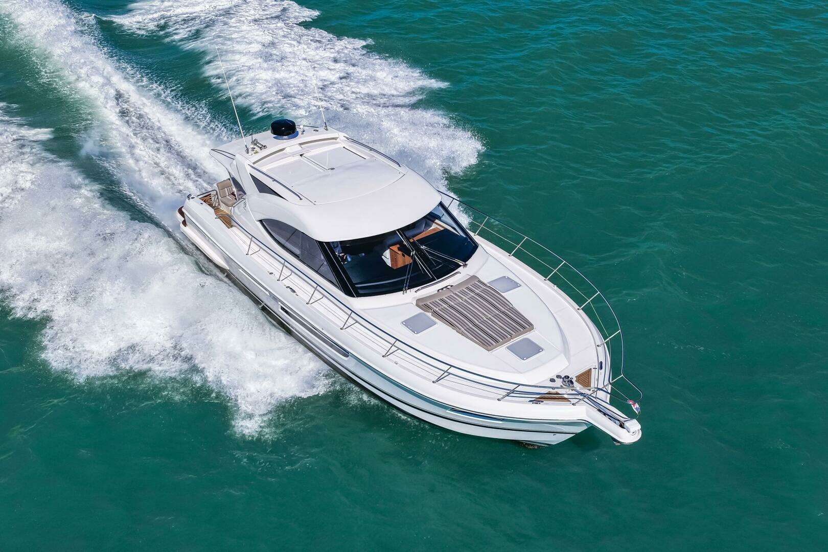 2016 Riviera 5000 Sport Yacht - Image 32