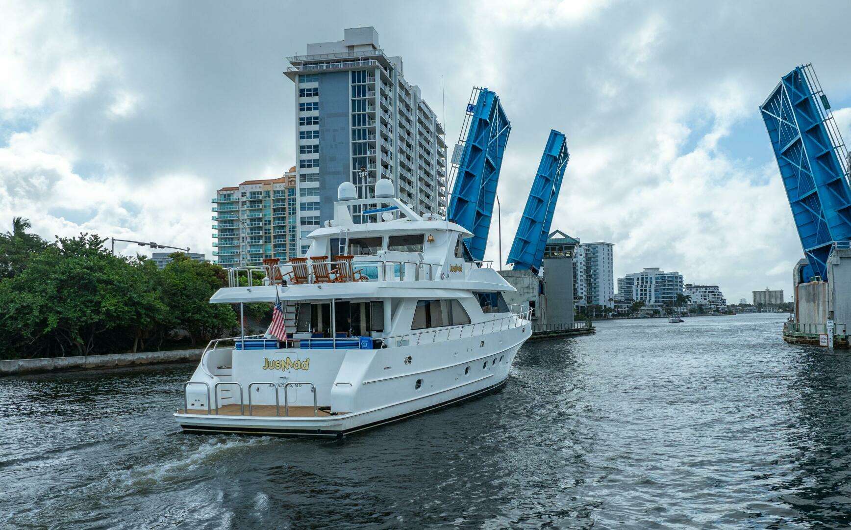 2005 Ocean Alexander 80 motoryacht - Image 84