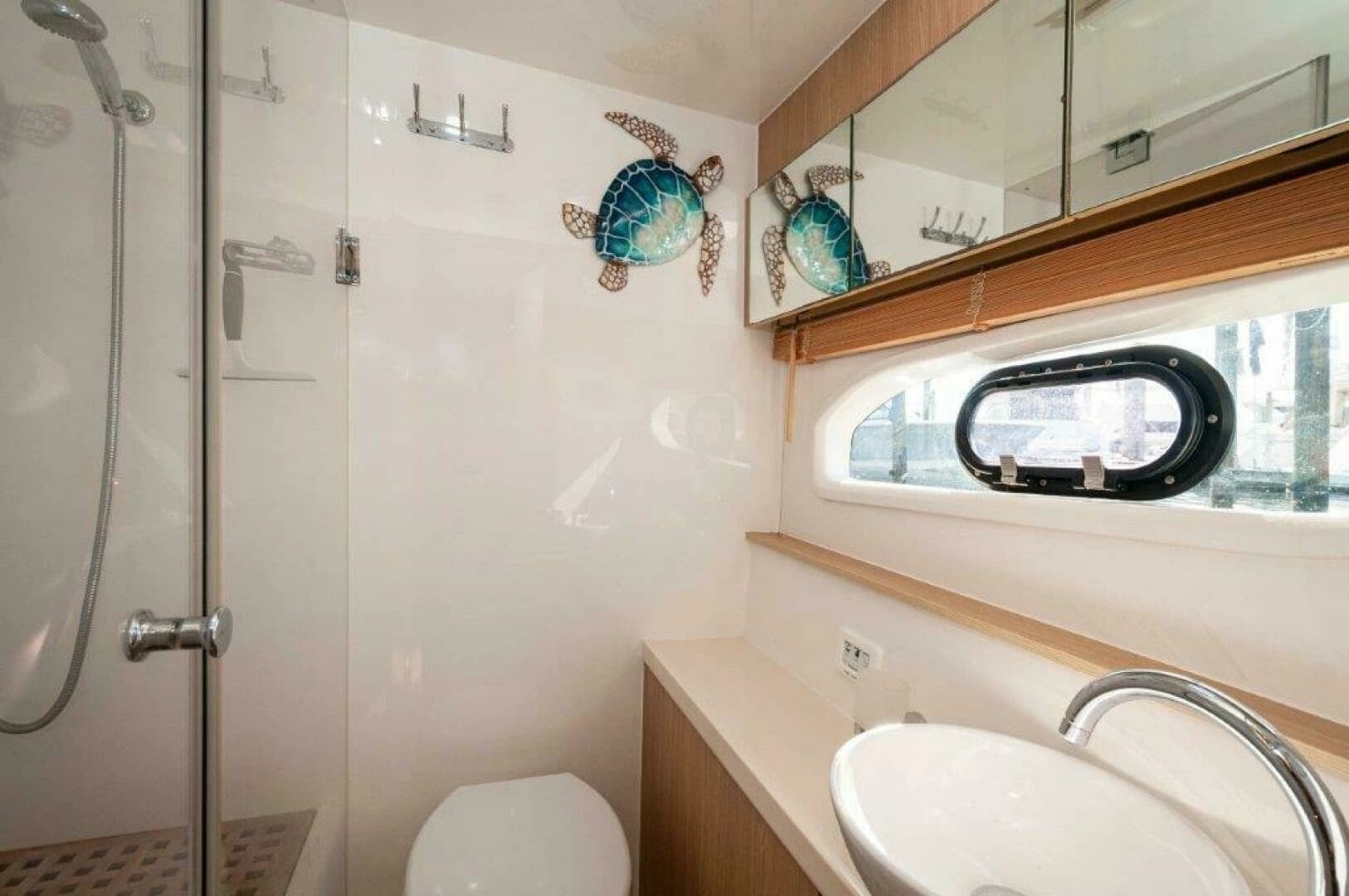 2018 Aquila 44 Yacht - Image 26
