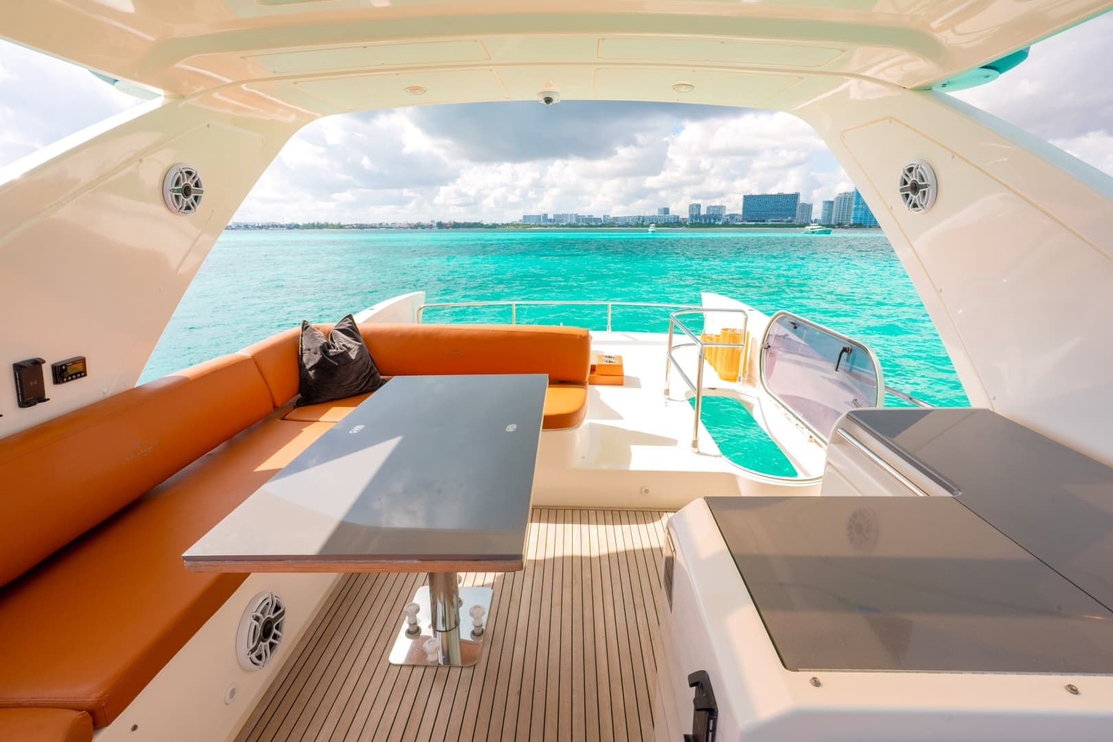 2011 Azimut 58 Fly - Image 18