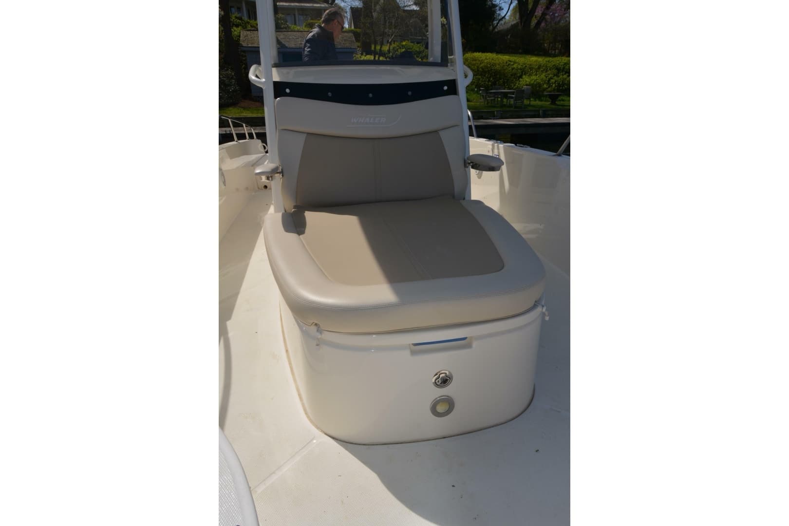 2021 Boston Whaler 270 Dauntless - Image 18