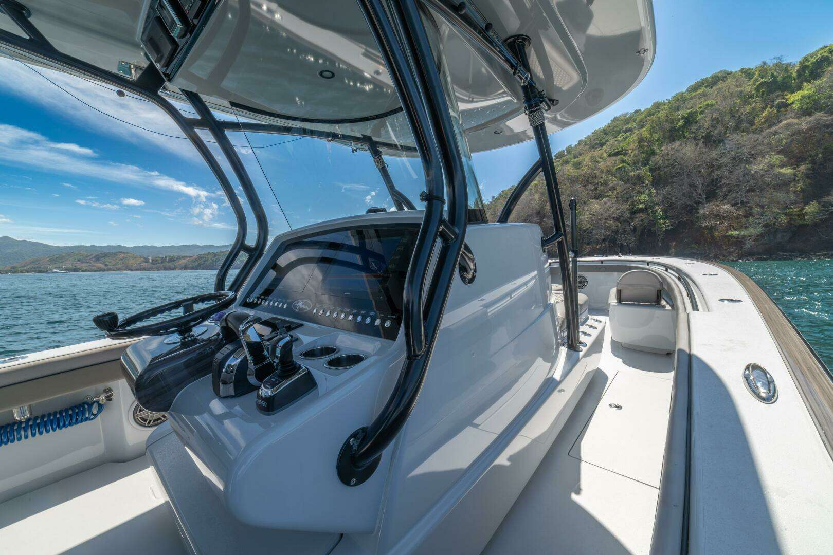 2021 Valhalla Boatworks V-37 - Image 20