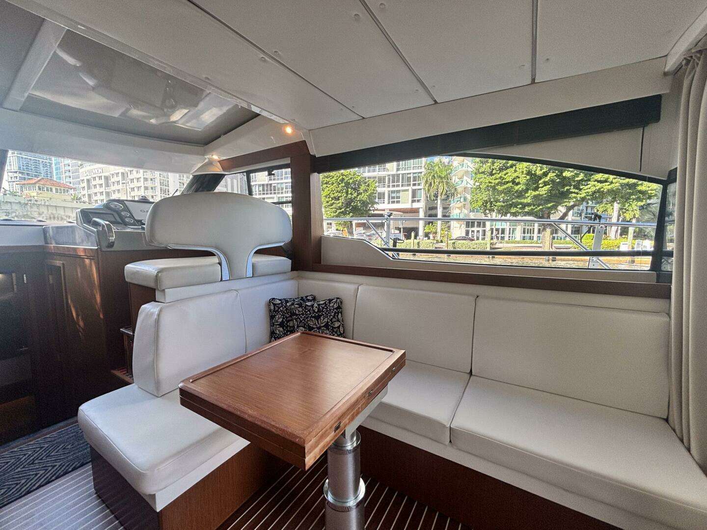 2015 Bavaria 420 Virtess Coupe - Image 6