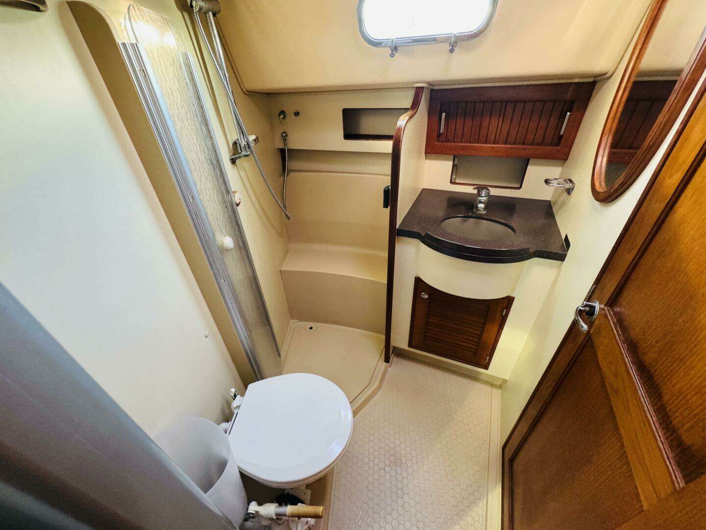 2011 Island Packet 370 - Image 25
