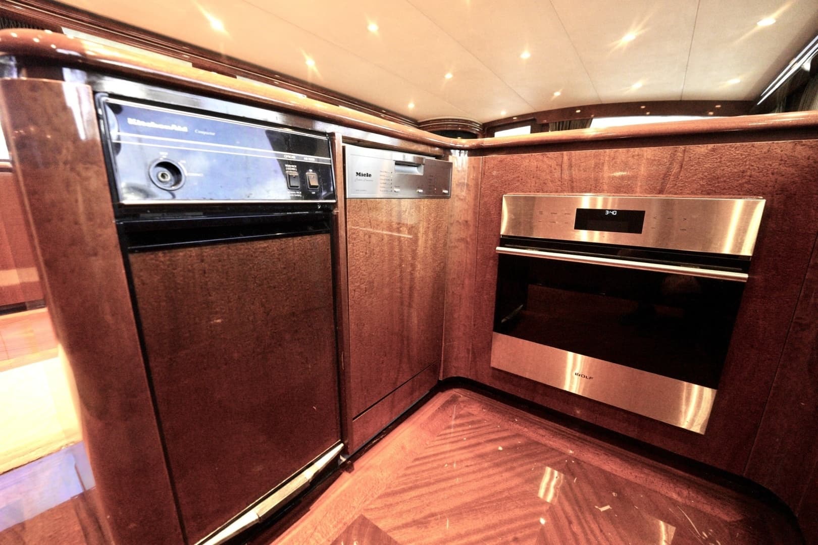 1996 Merritt 75' Sportfish - Image 5