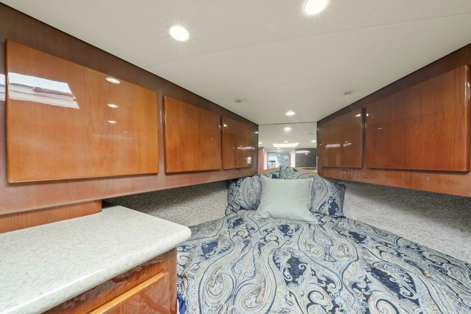 2006 Buddy Davis 48 Express - Image 41