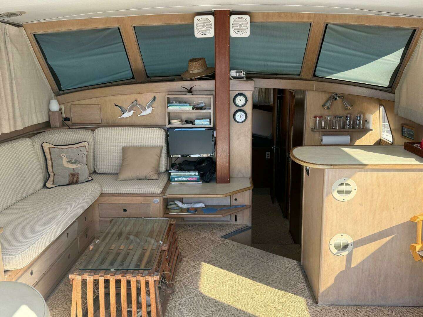 1967 Custom 42’ Flybridge Cruiser - Image 22