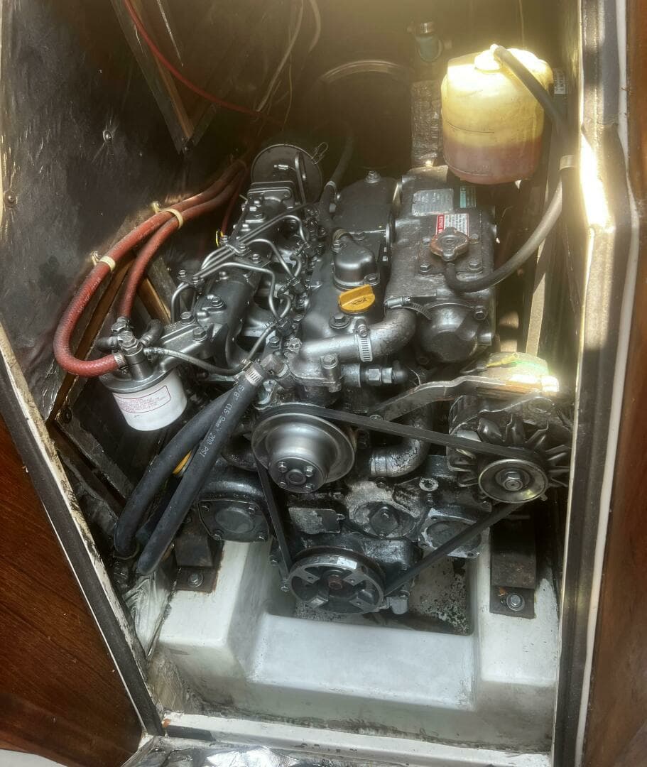 1990 Catalina — - Image 42